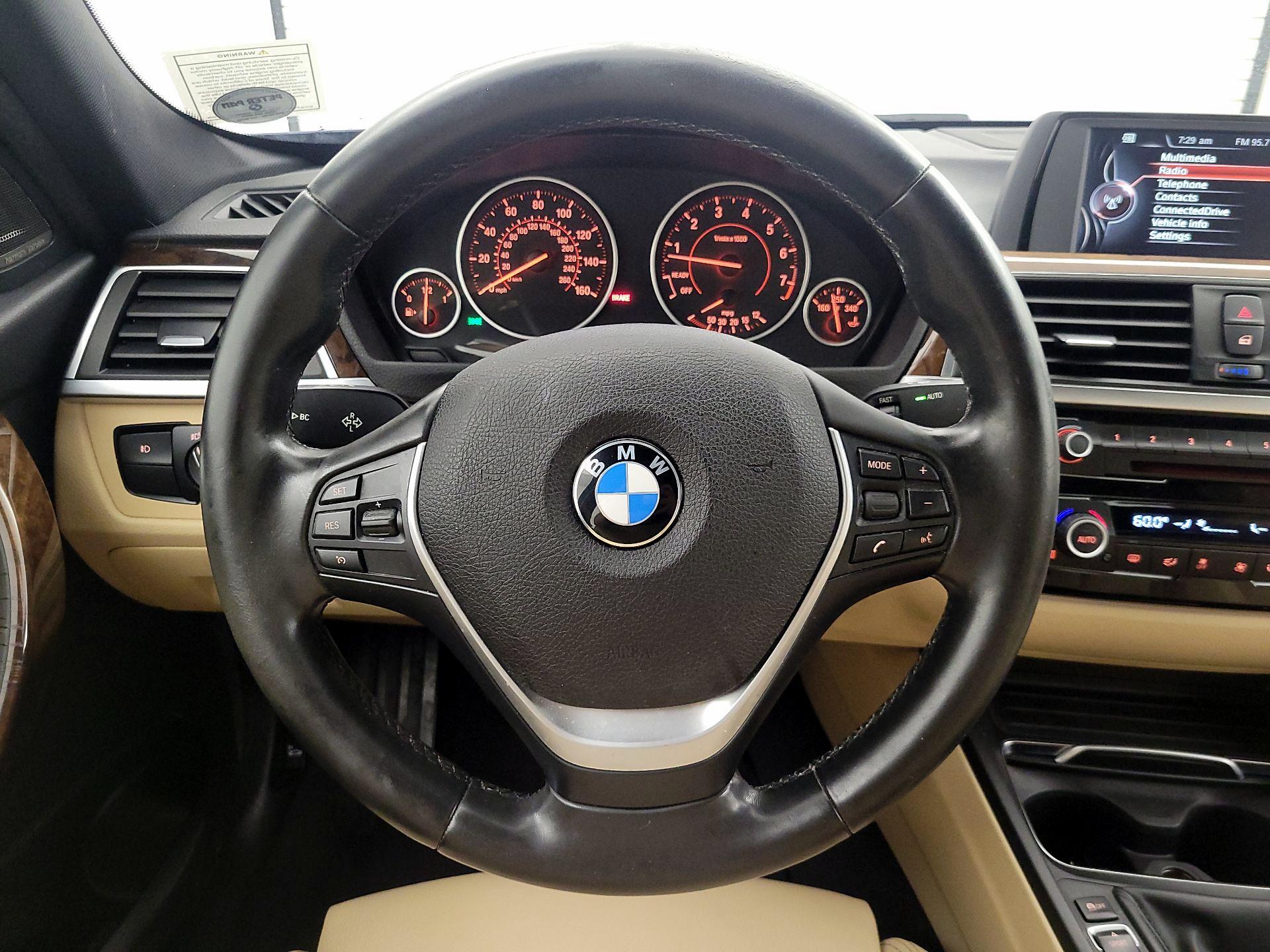 Thumbnail: 2017 BMW 3 Series - 10