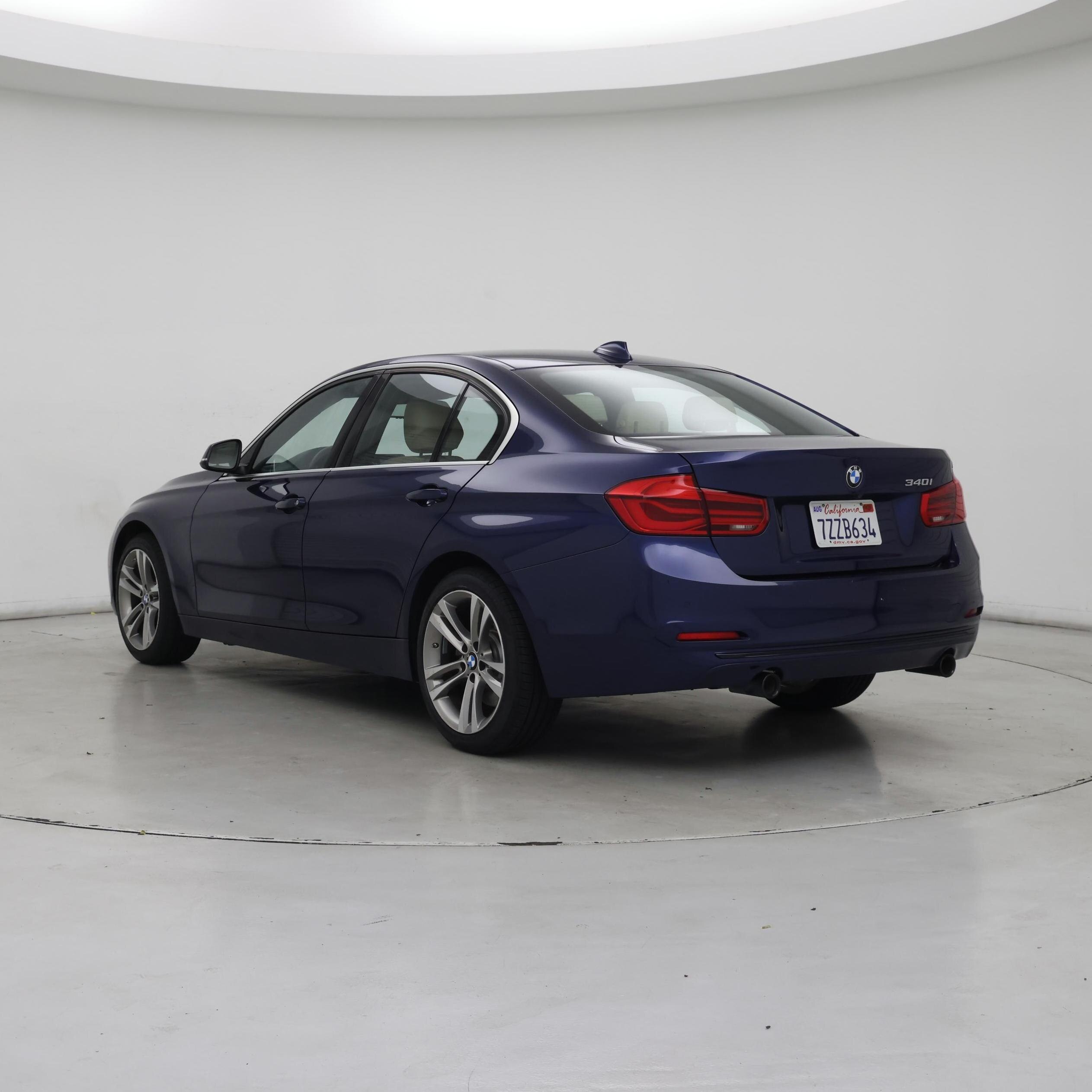 Thumbnail: 2017 BMW 3 Series - 2