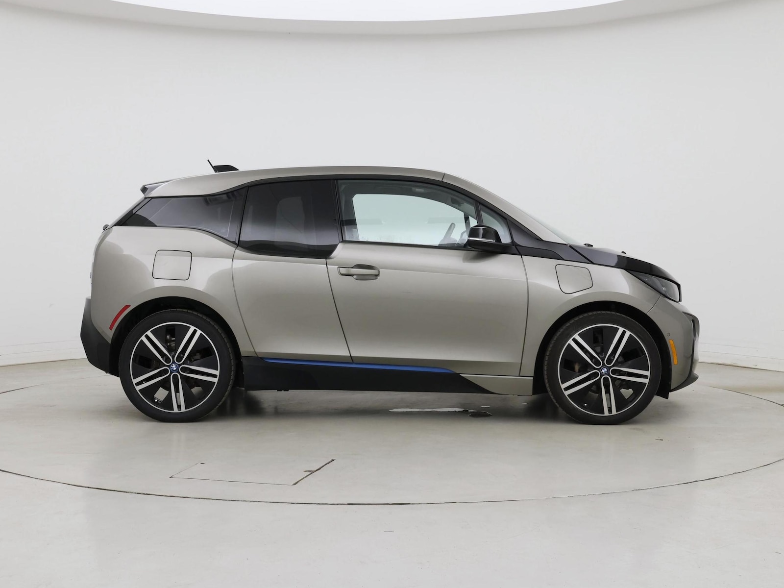 2016 BMW i3 Mega World - Photo 8