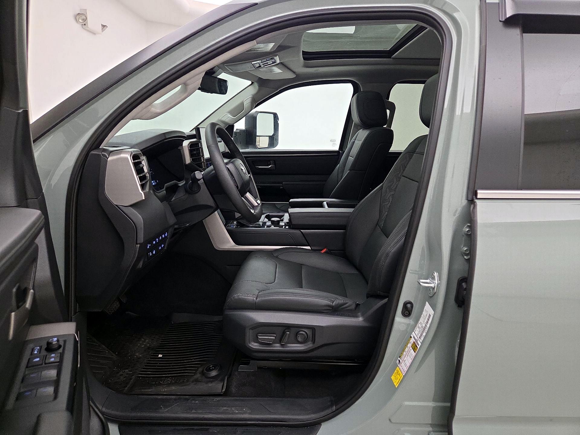 Thumbnail: 2024 Toyota Tundra - 9