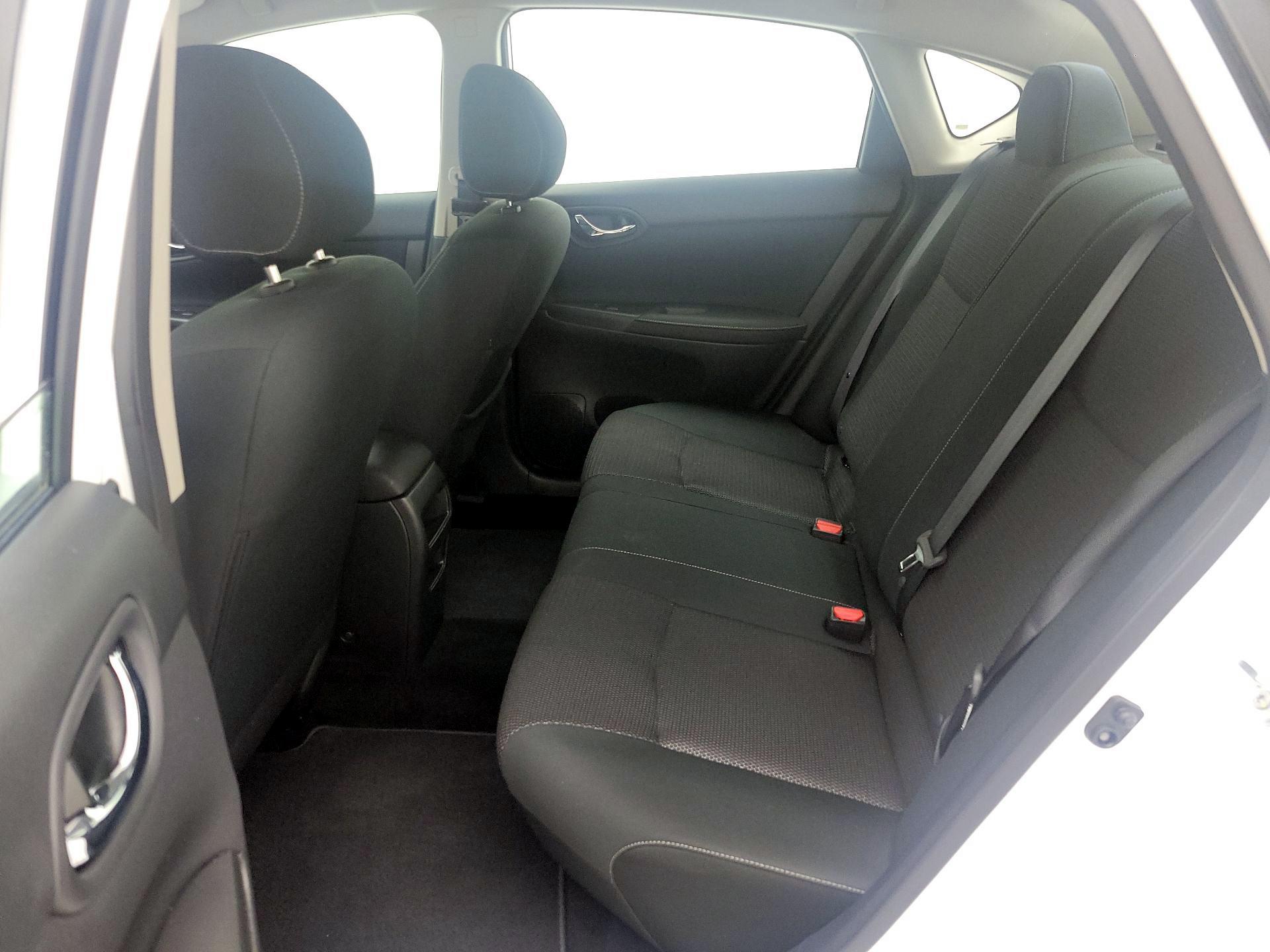 Thumbnail: 2019 Nissan Sentra - 19