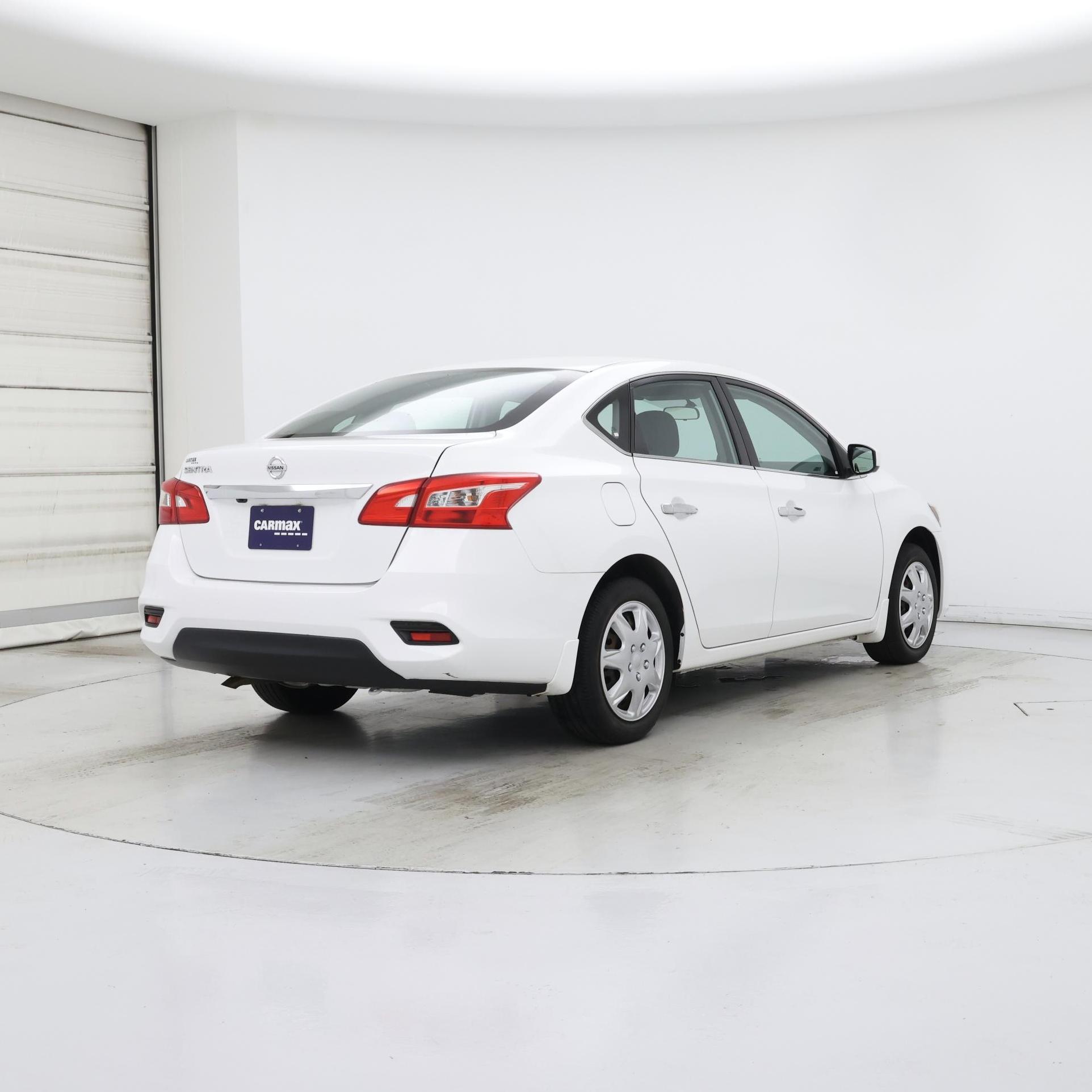 Thumbnail: 2019 Nissan Sentra - 8
