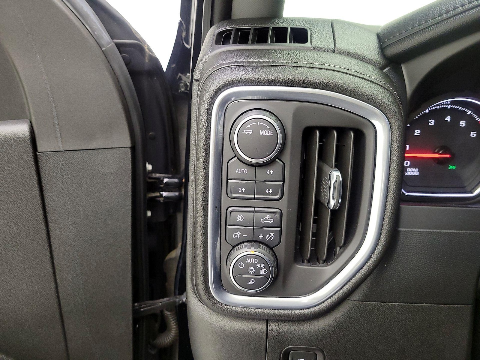 2020 Chevrolet Silverado 2500HD LTZ - Photo 14