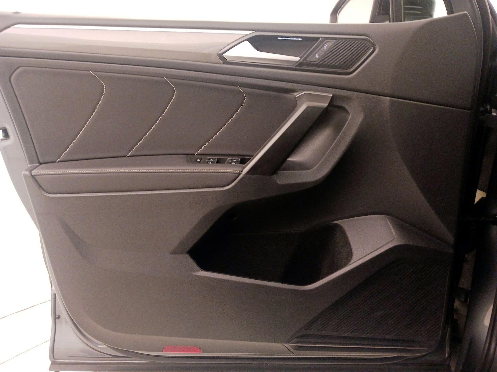 2022 Volkswagen Tiguan SE R-LINE BLACK - Photo 13