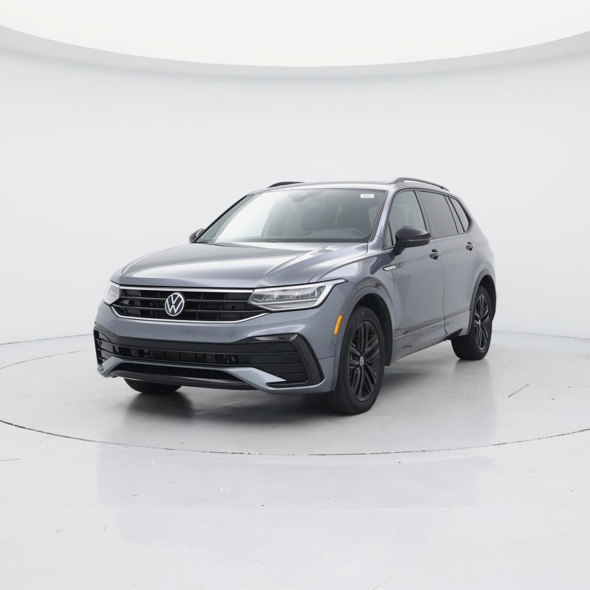 Thumbnail: 2022 Volkswagen Tiguan - 4