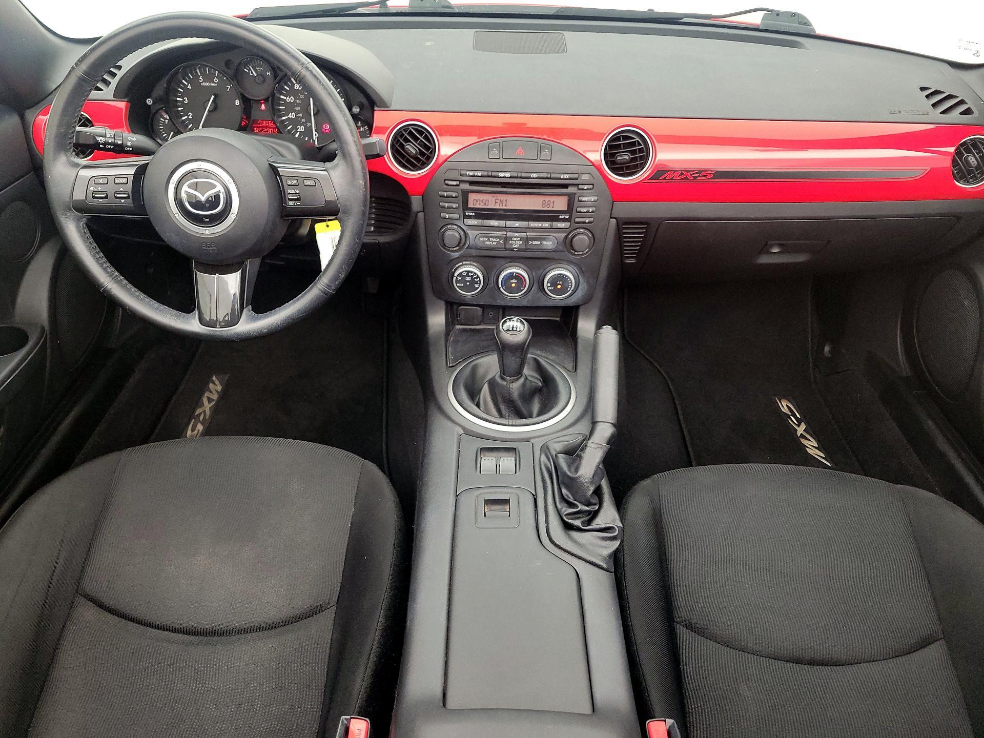 Thumbnail: 2015 Mazda MX-5 Miata - 9