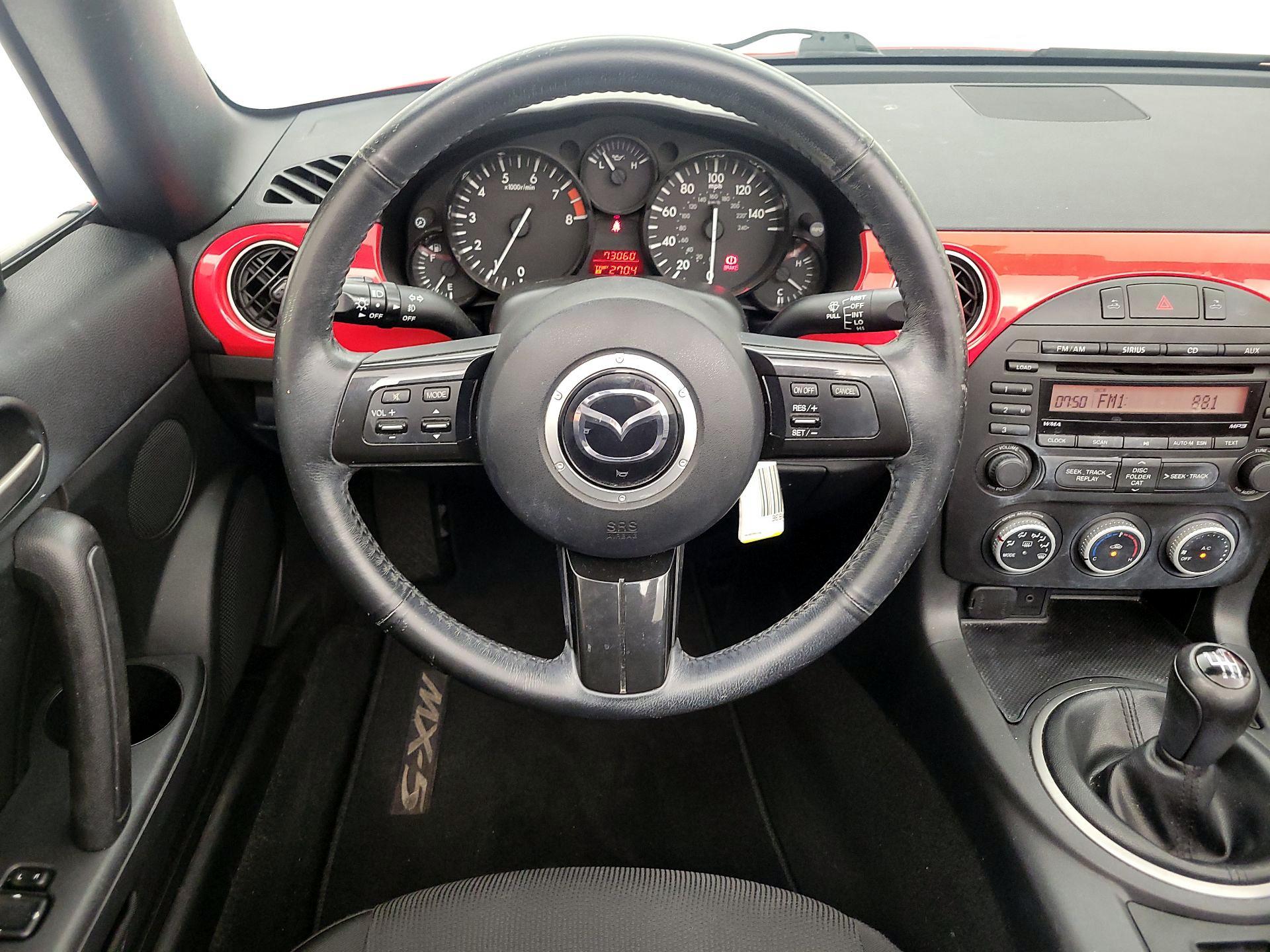 Thumbnail: 2015 Mazda MX-5 Miata - 10