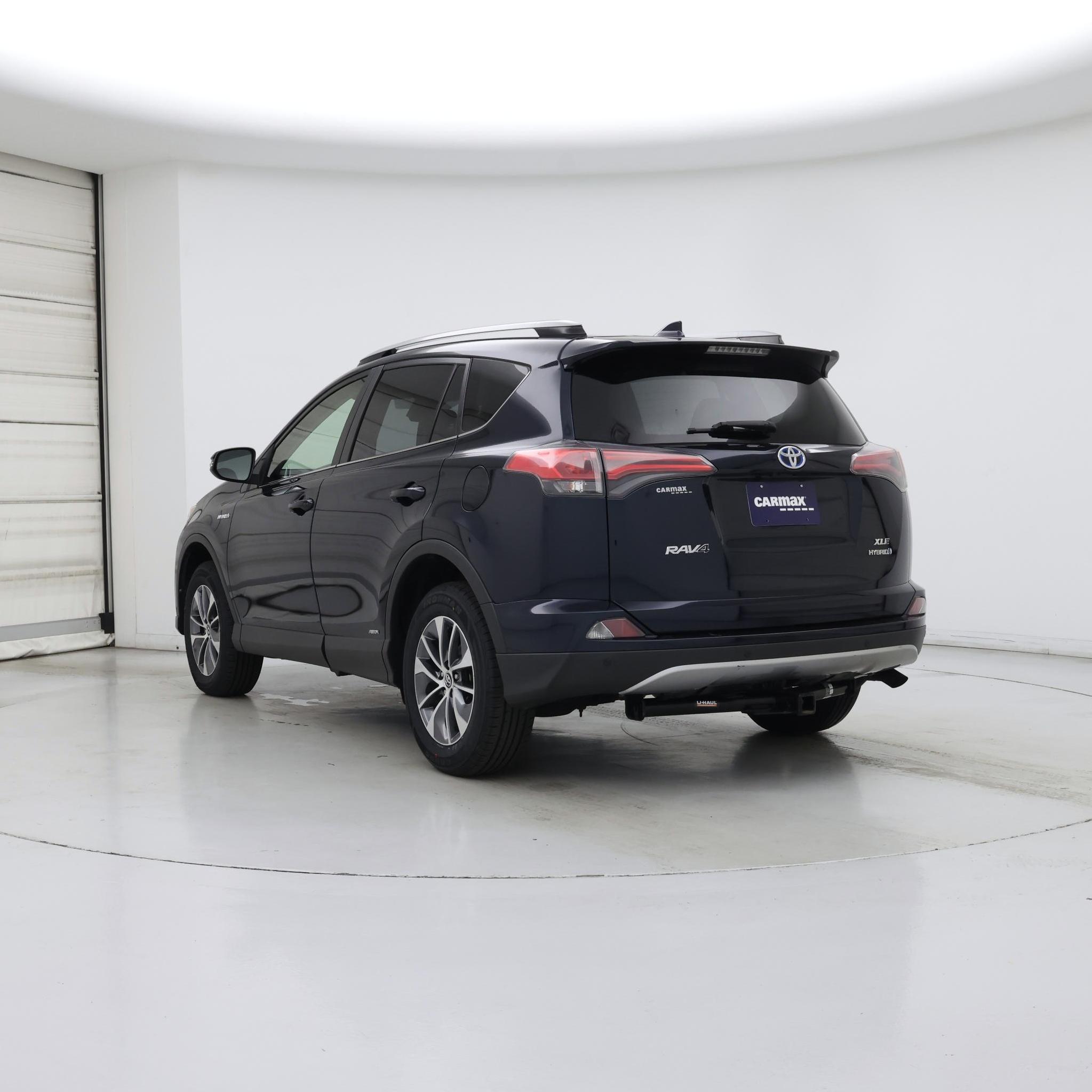 Thumbnail: 2018 Toyota RAV4 - 2