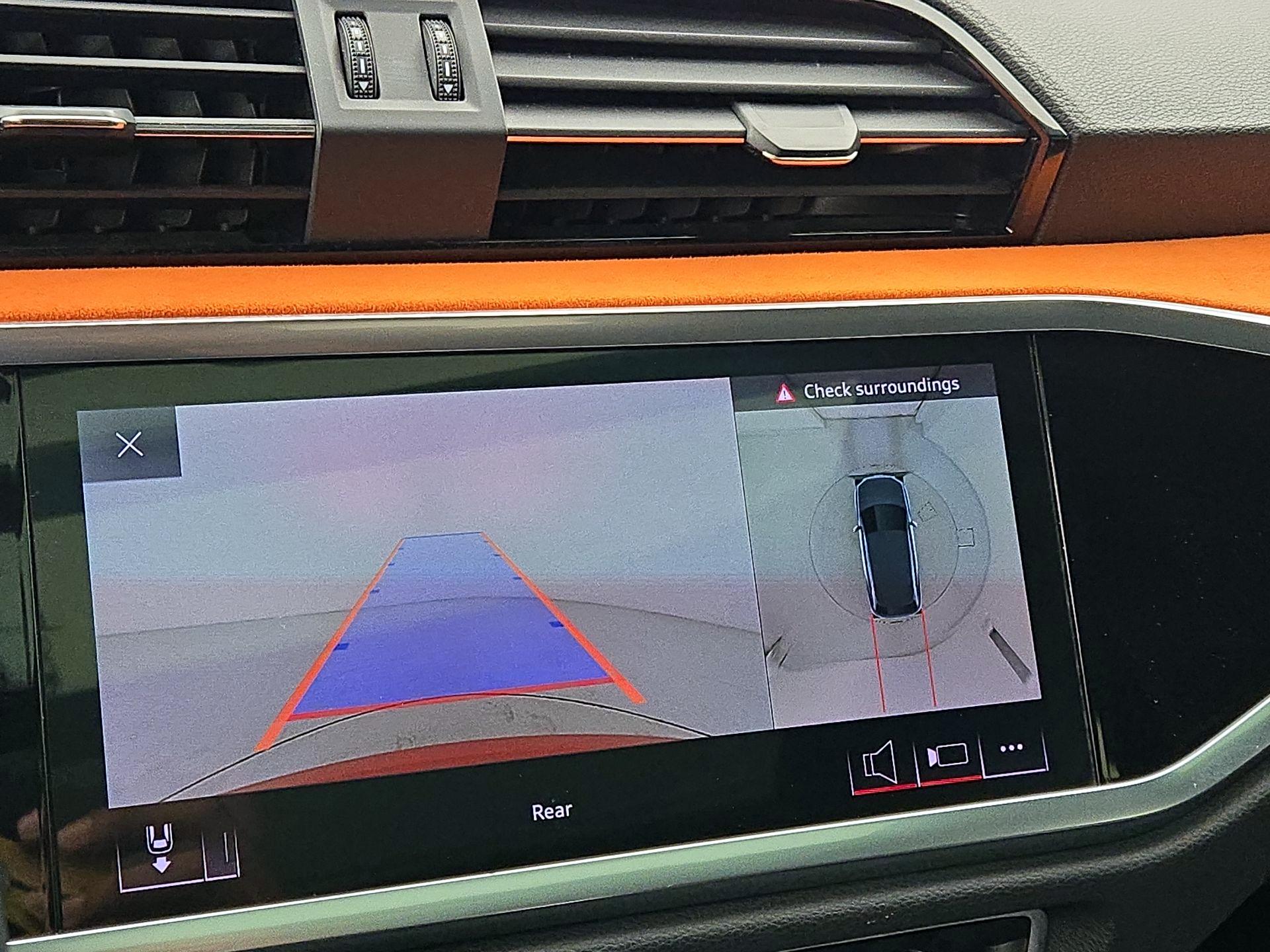 Thumbnail: 2020 Audi Q3 - 15