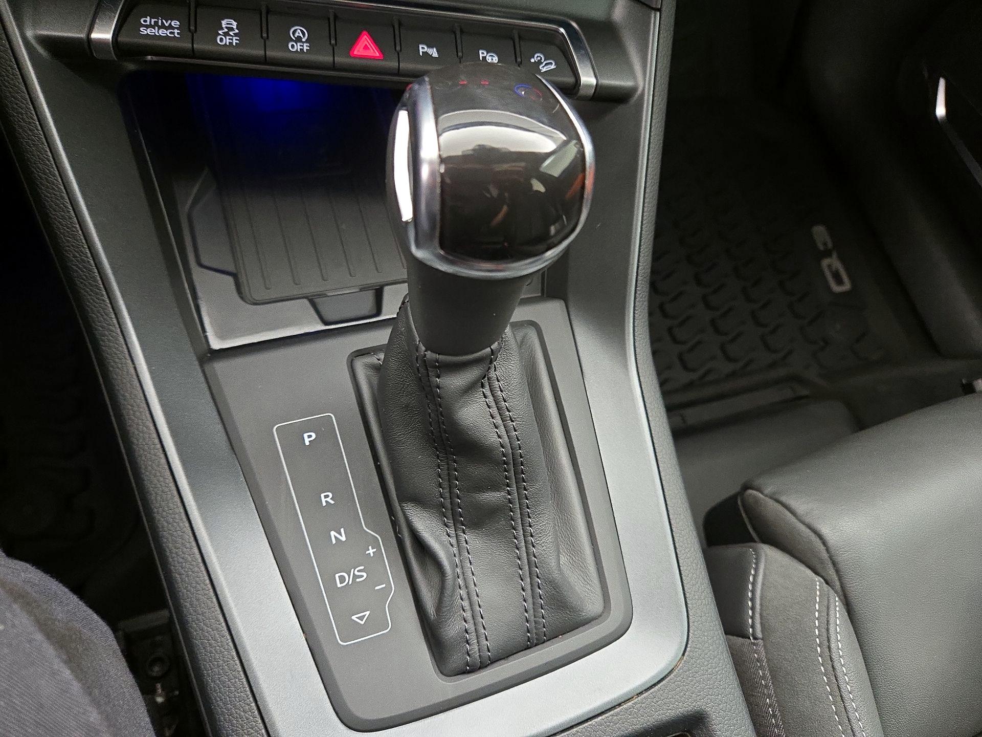 Thumbnail: 2020 Audi Q3 - 18