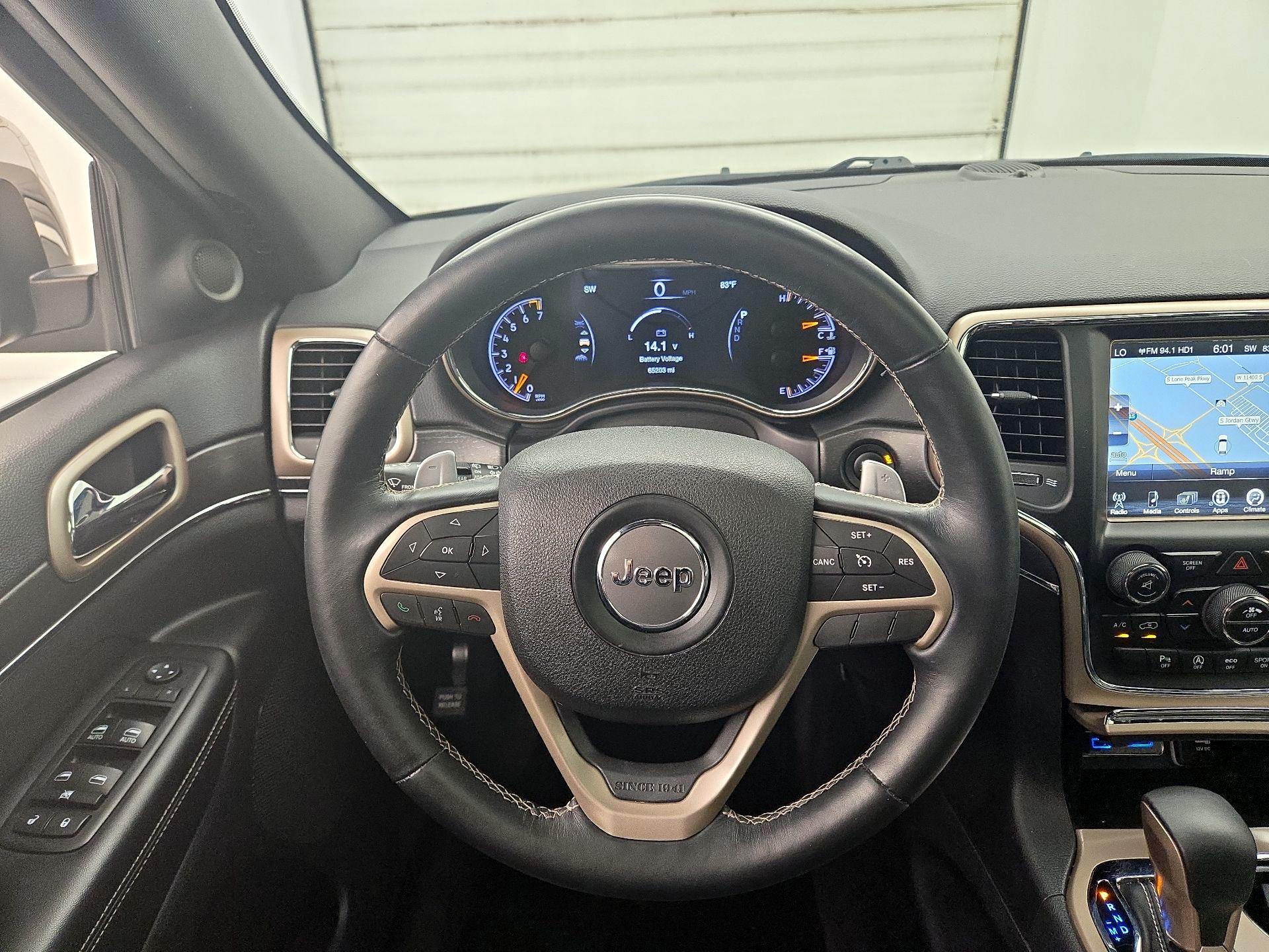Thumbnail: 2017 Jeep Grand Cherokee - 10