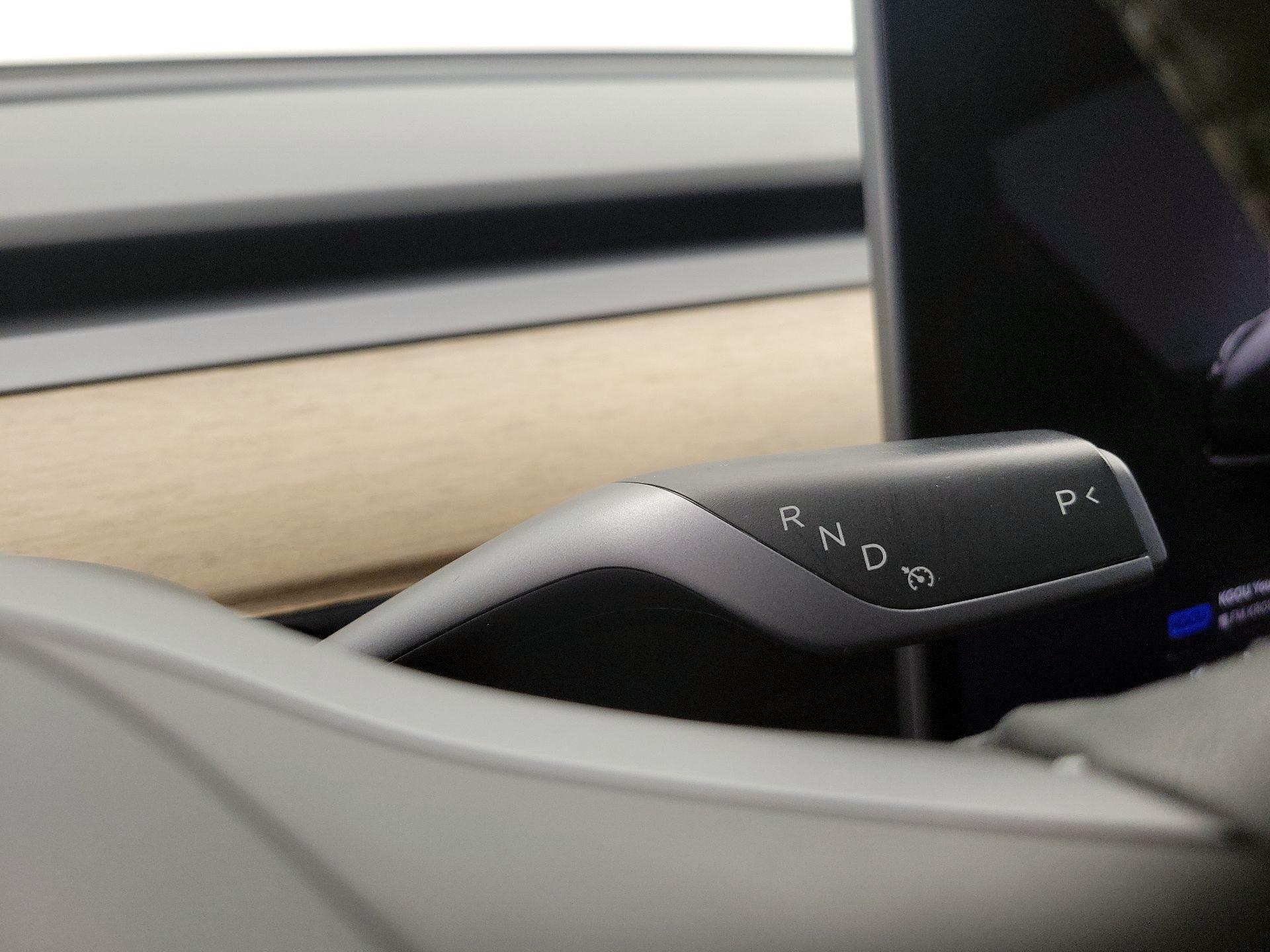 Thumbnail: 2022 Tesla Model 3 - 17
