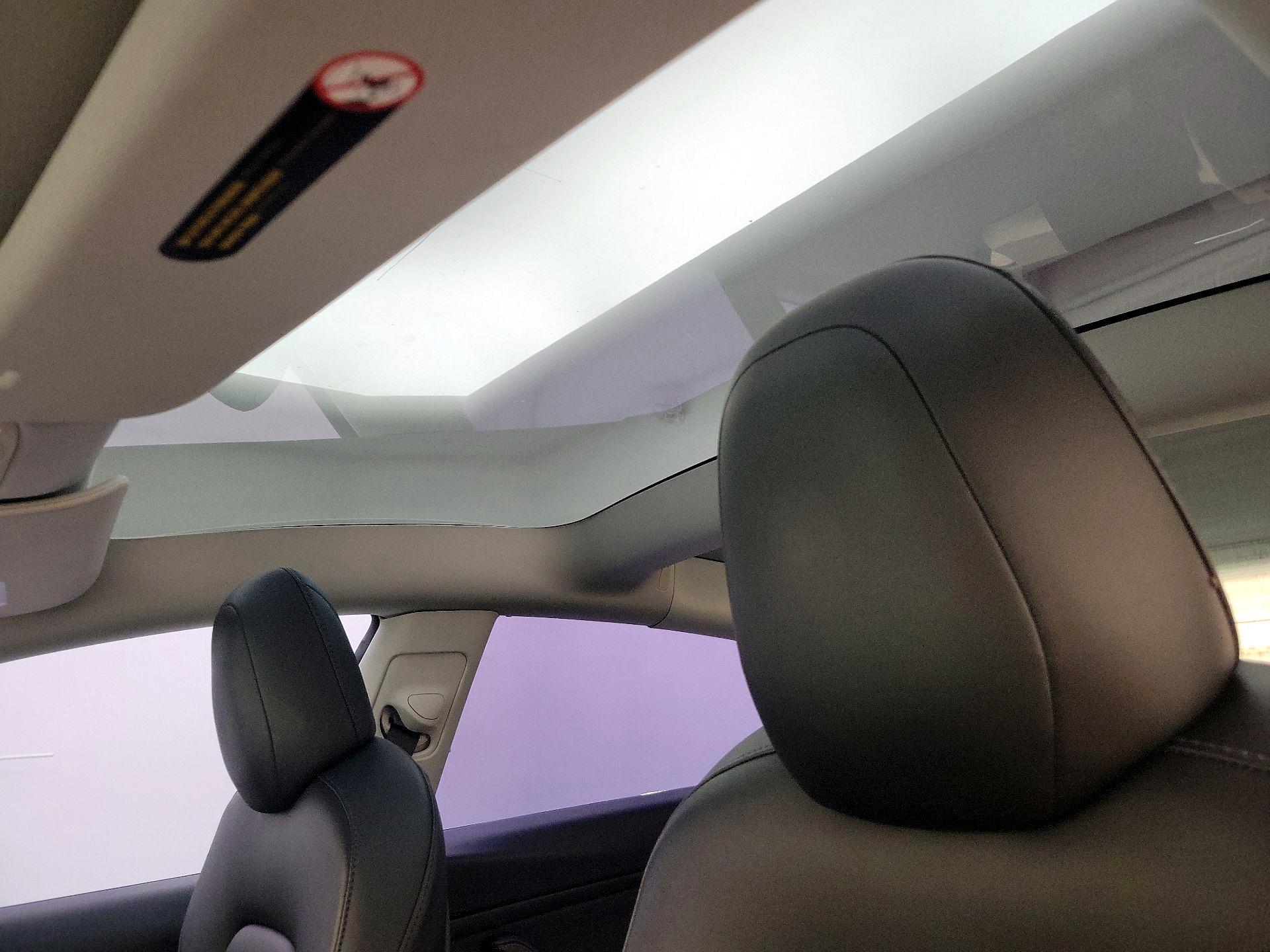 Thumbnail: 2022 Tesla Model 3 - 19