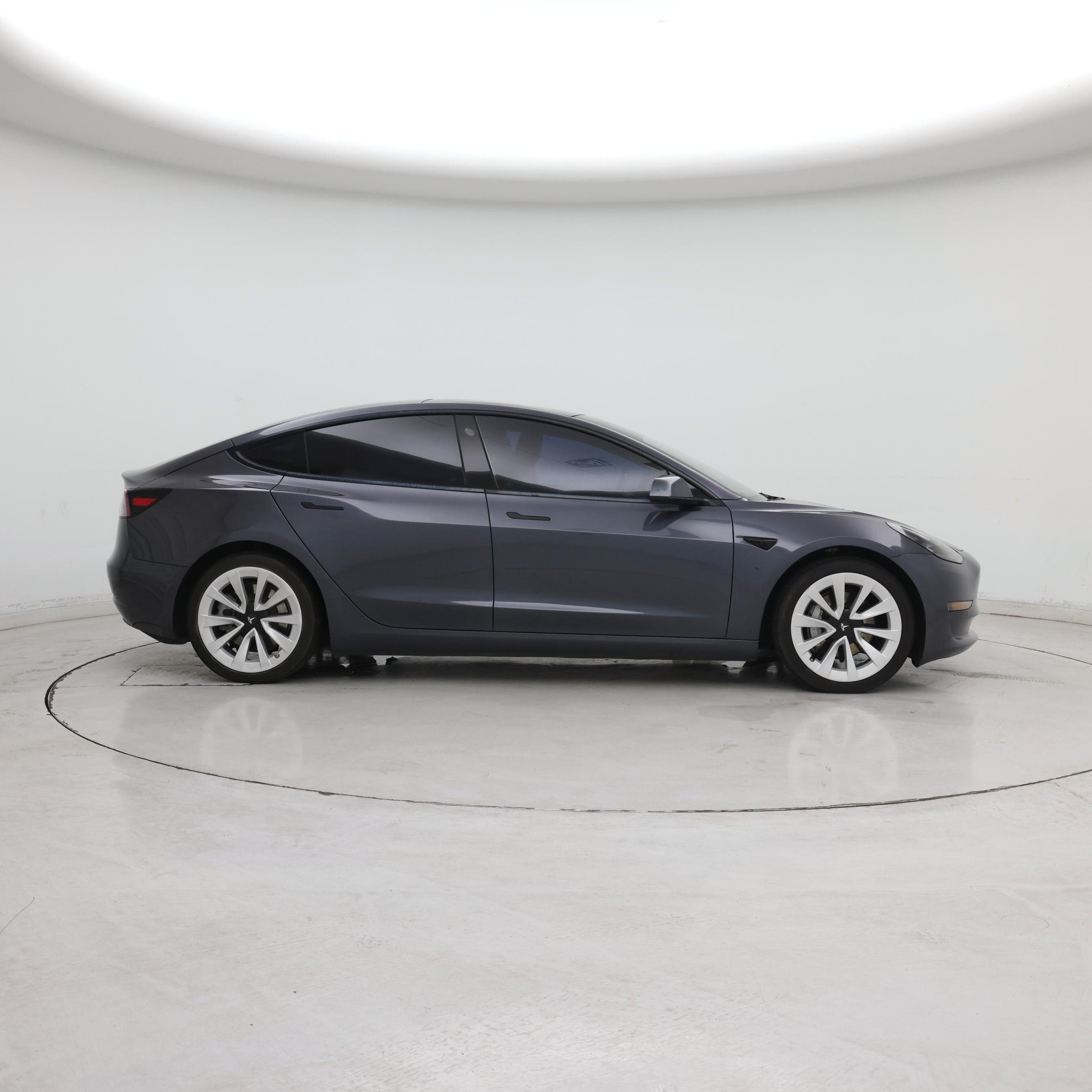 Thumbnail: 2022 Tesla Model 3 - 7