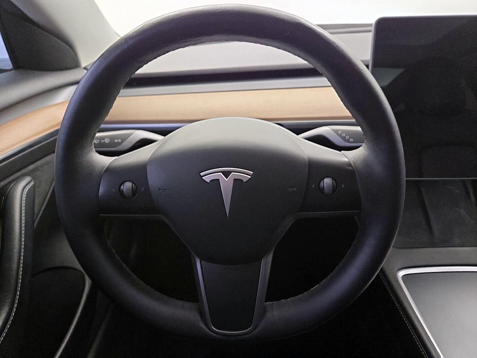 Thumbnail: 2023 Tesla Model 3 - 10