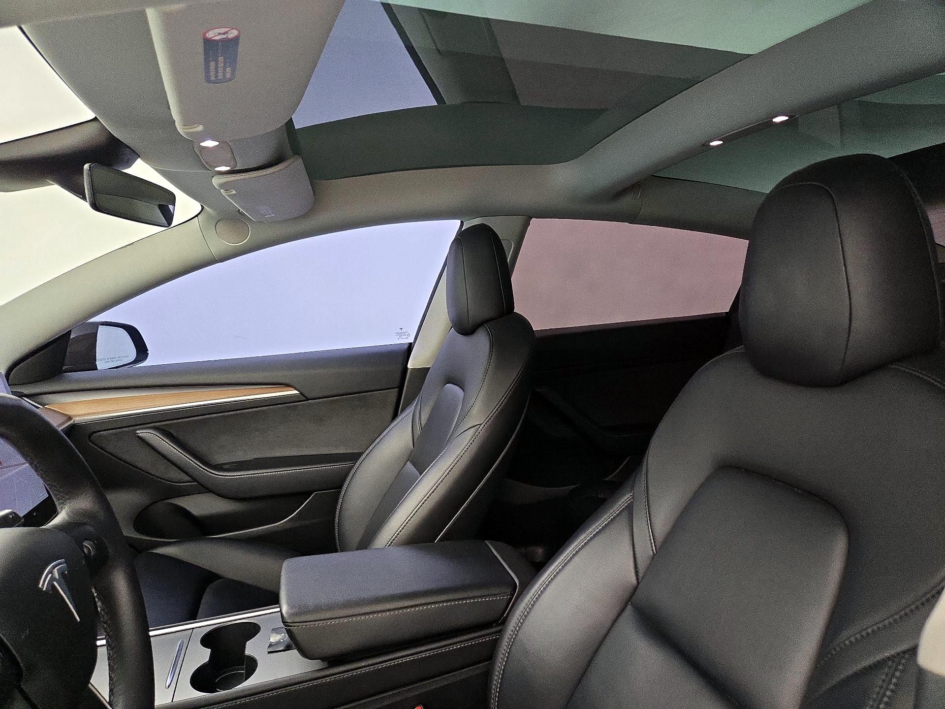 Thumbnail: 2023 Tesla Model 3 - 18