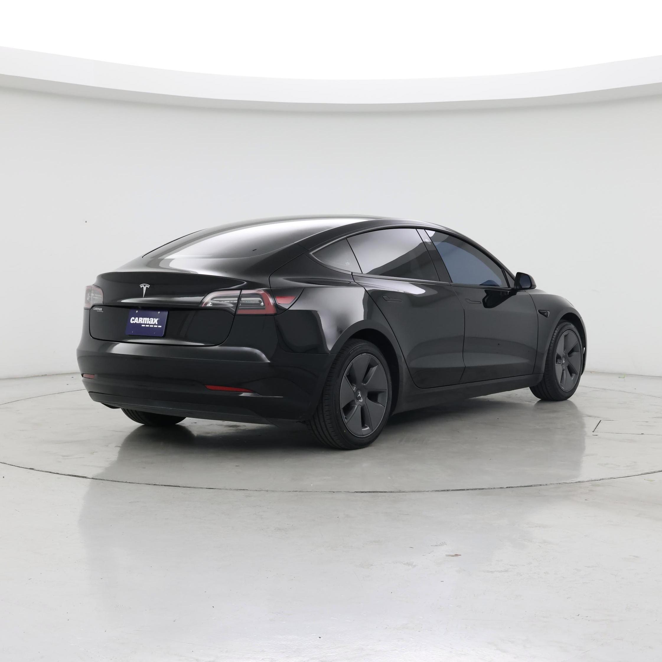 Thumbnail: 2023 Tesla Model 3 - 8