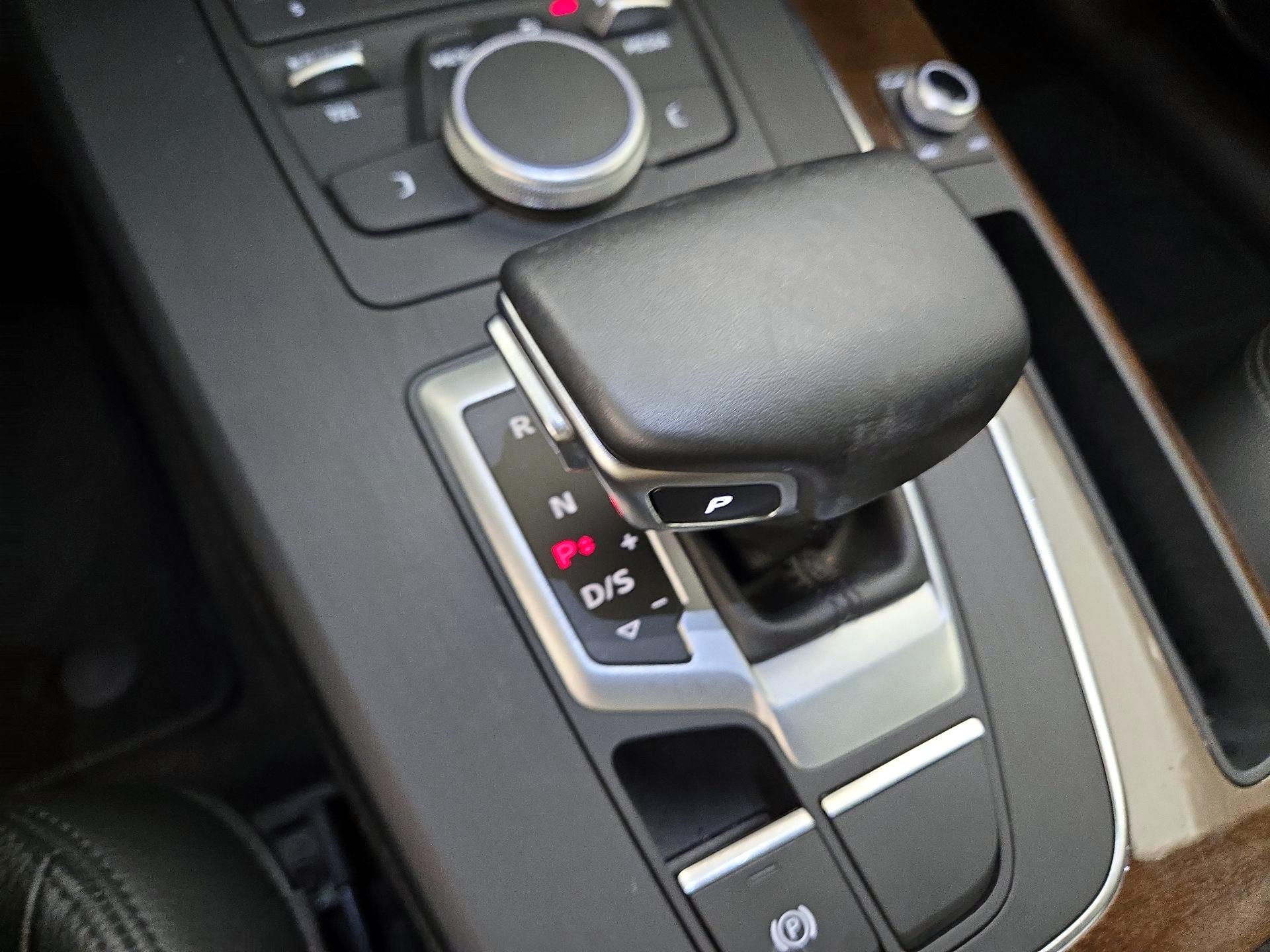 Thumbnail: 2019 Audi Q5 - 17