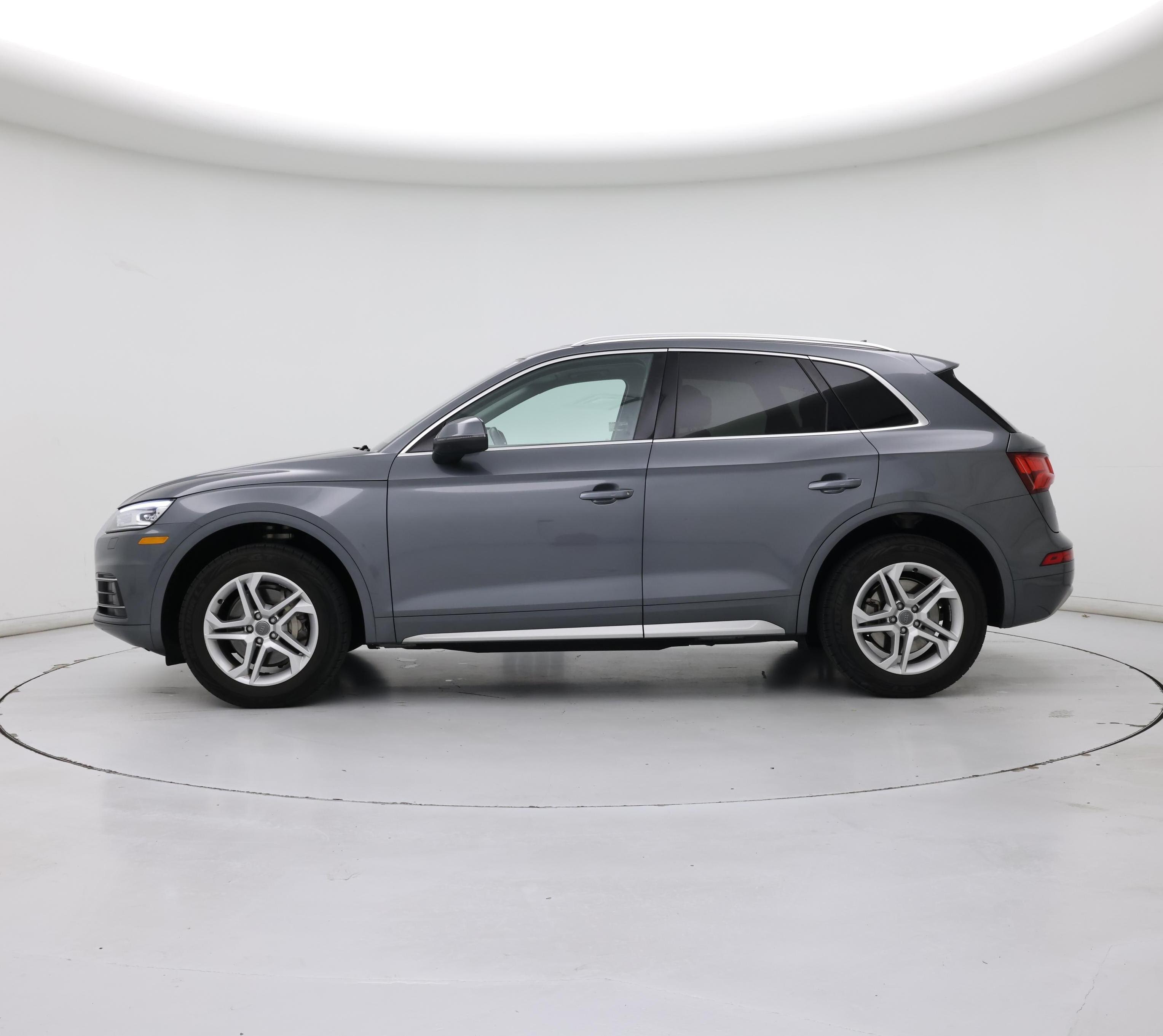 Thumbnail: 2019 Audi Q5 - 3