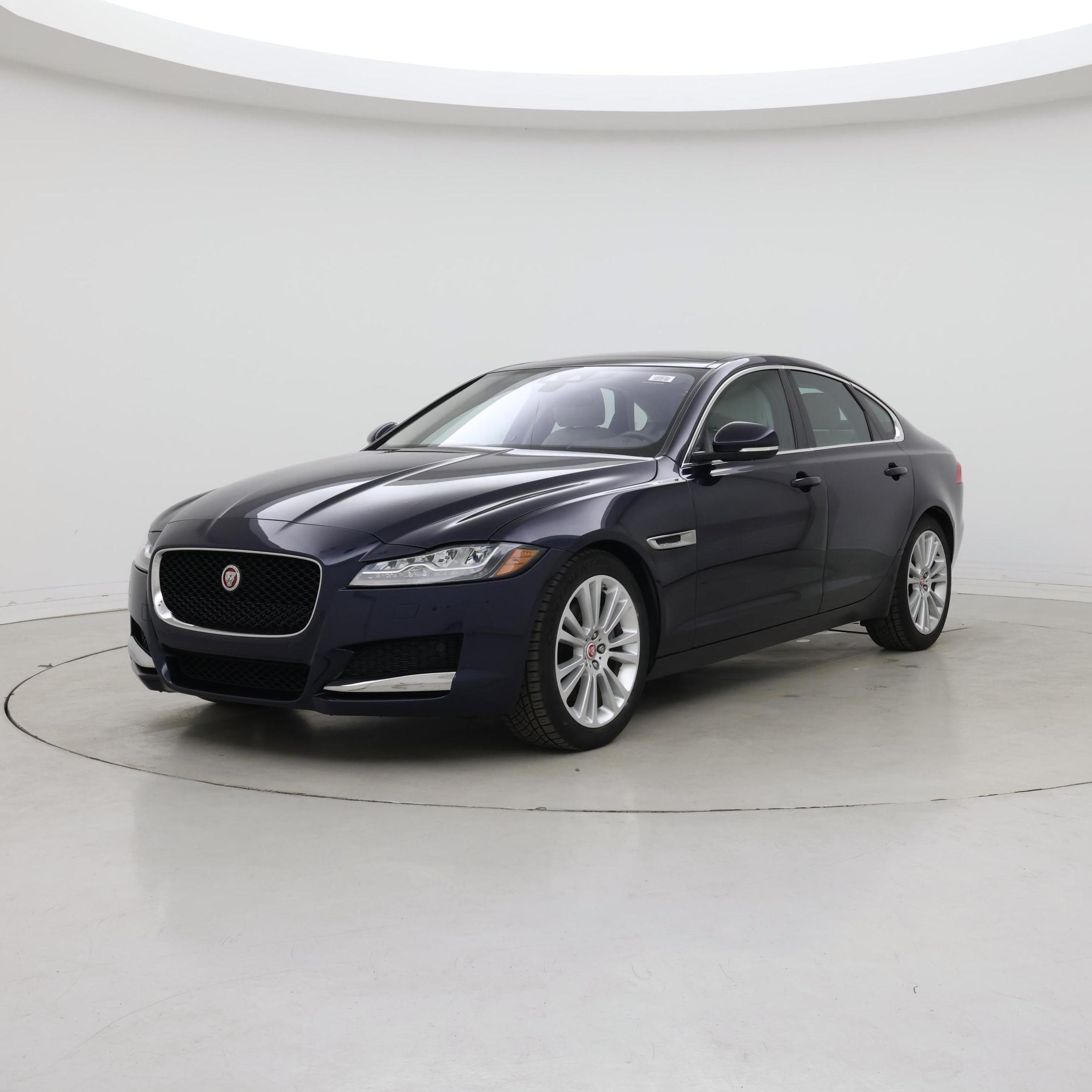 Thumbnail: 2018 Jaguar XF - 4