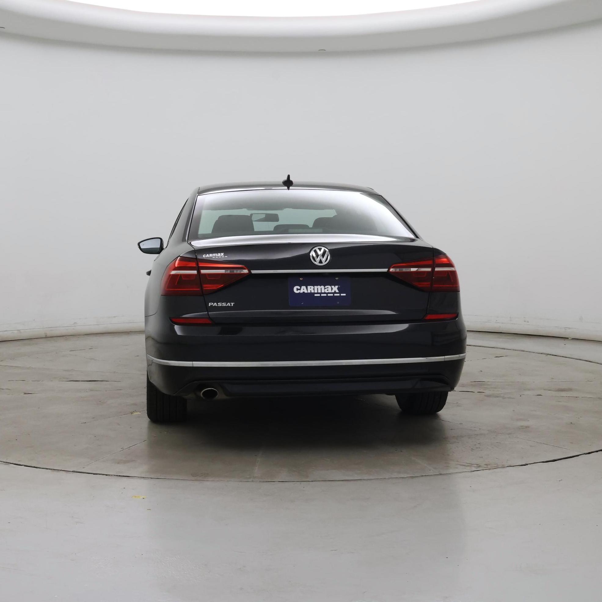 Thumbnail: 2017 Volkswagen Passat - 6