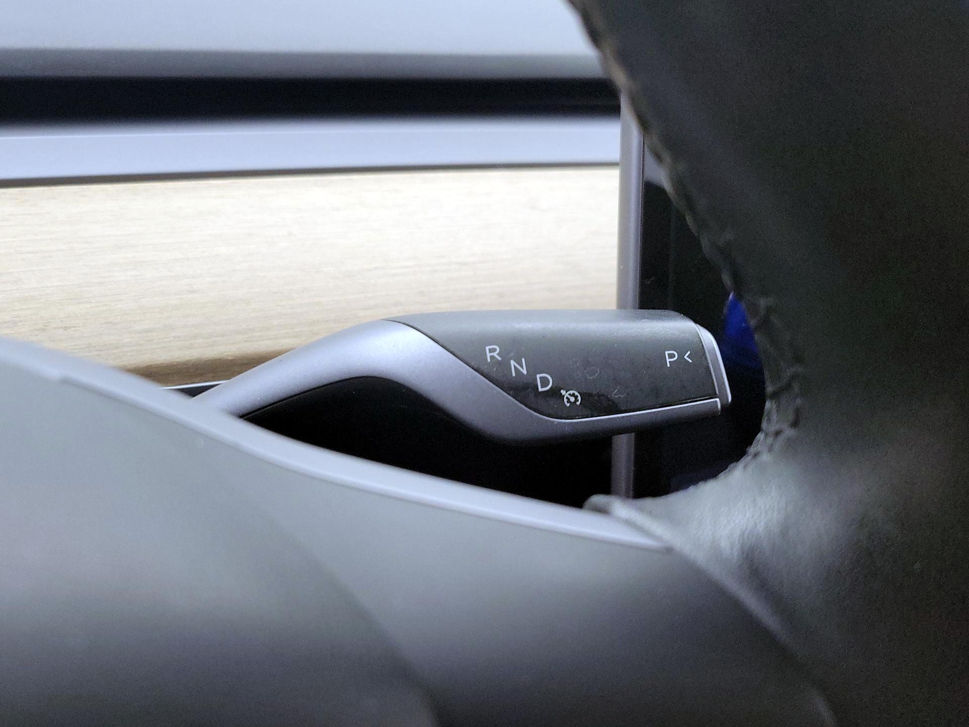 Thumbnail: 2020 Tesla Model 3 - 17