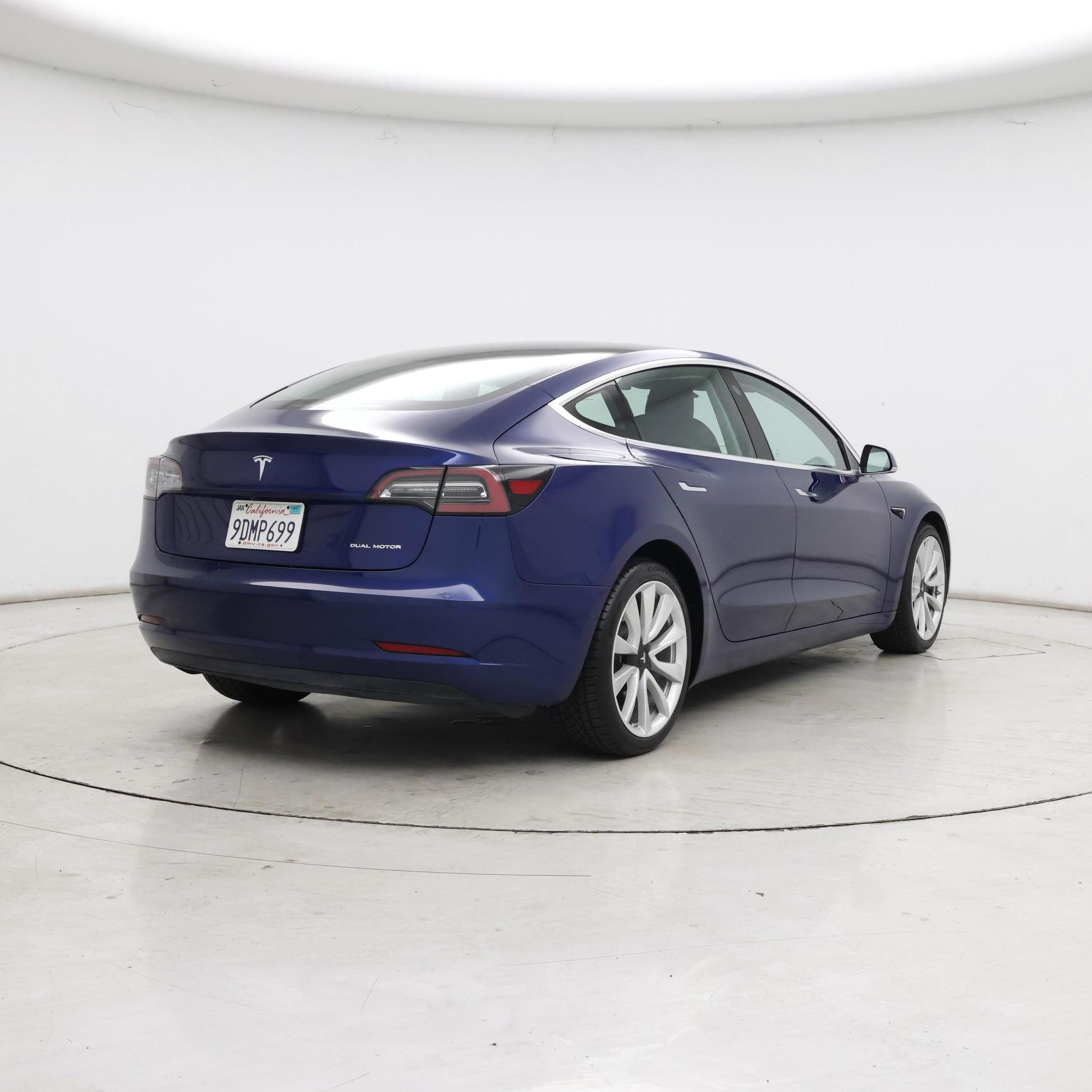 Thumbnail: 2020 Tesla Model 3 - 8
