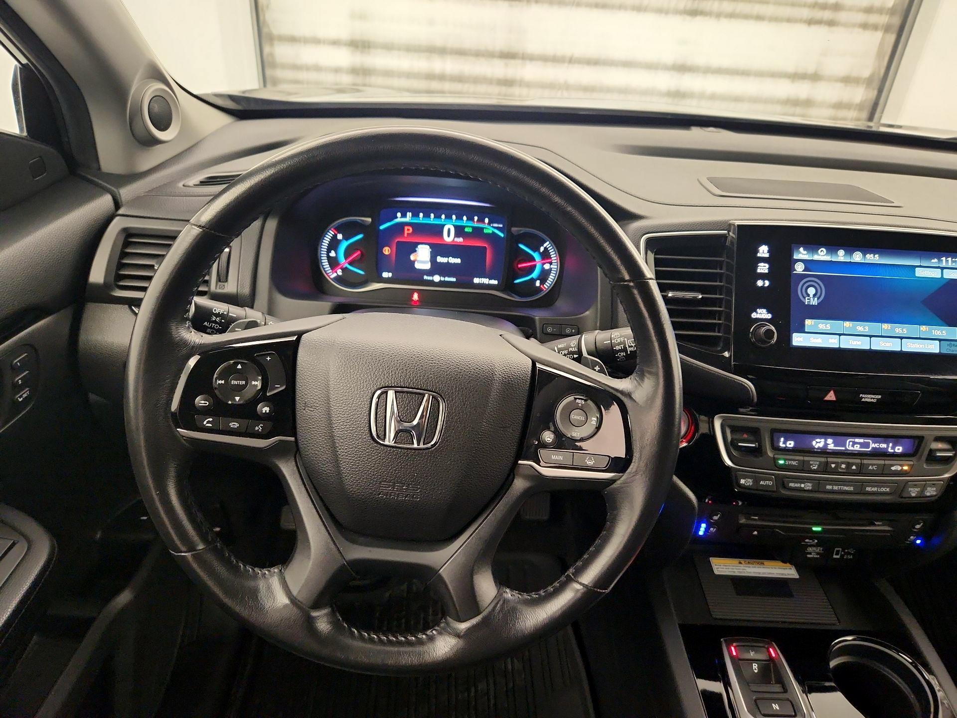 Thumbnail: 2019 Honda Pilot - 10
