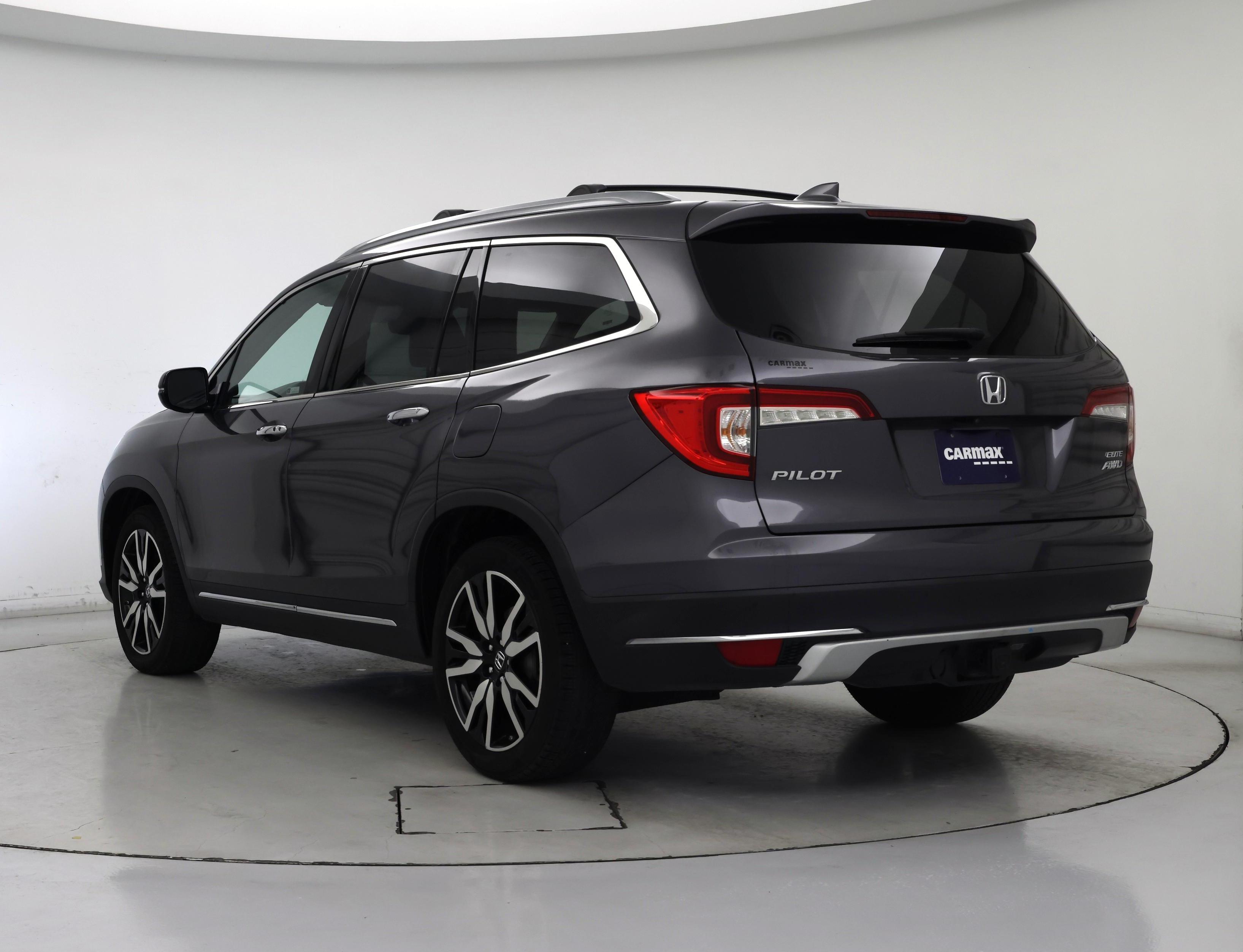 Thumbnail: 2019 Honda Pilot - 2