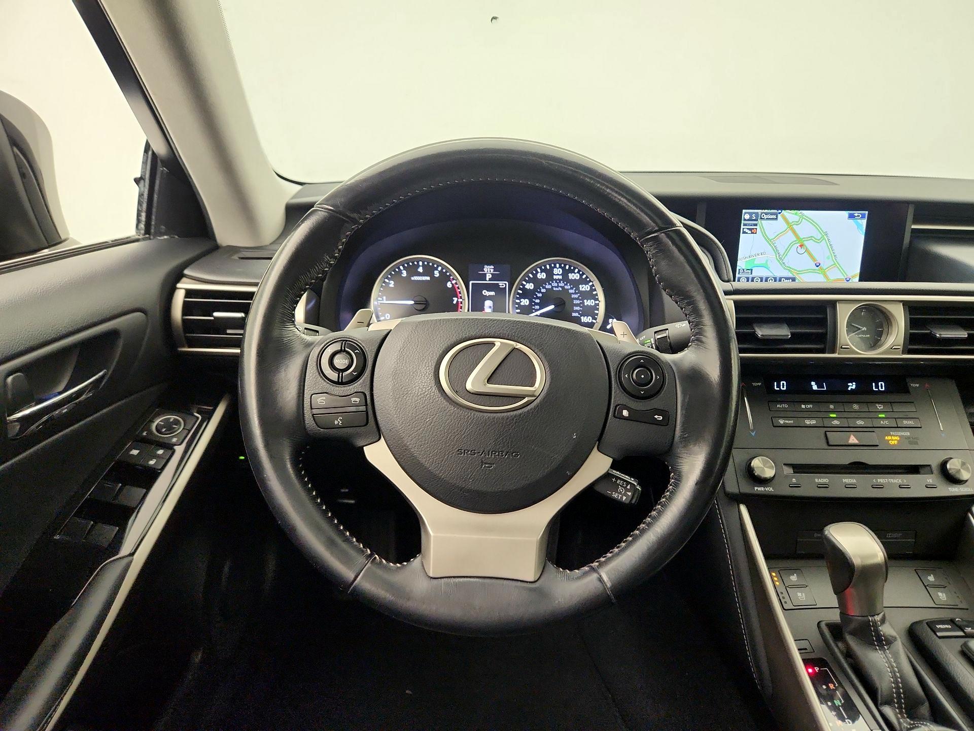 Thumbnail: 2016 Lexus IS - 10