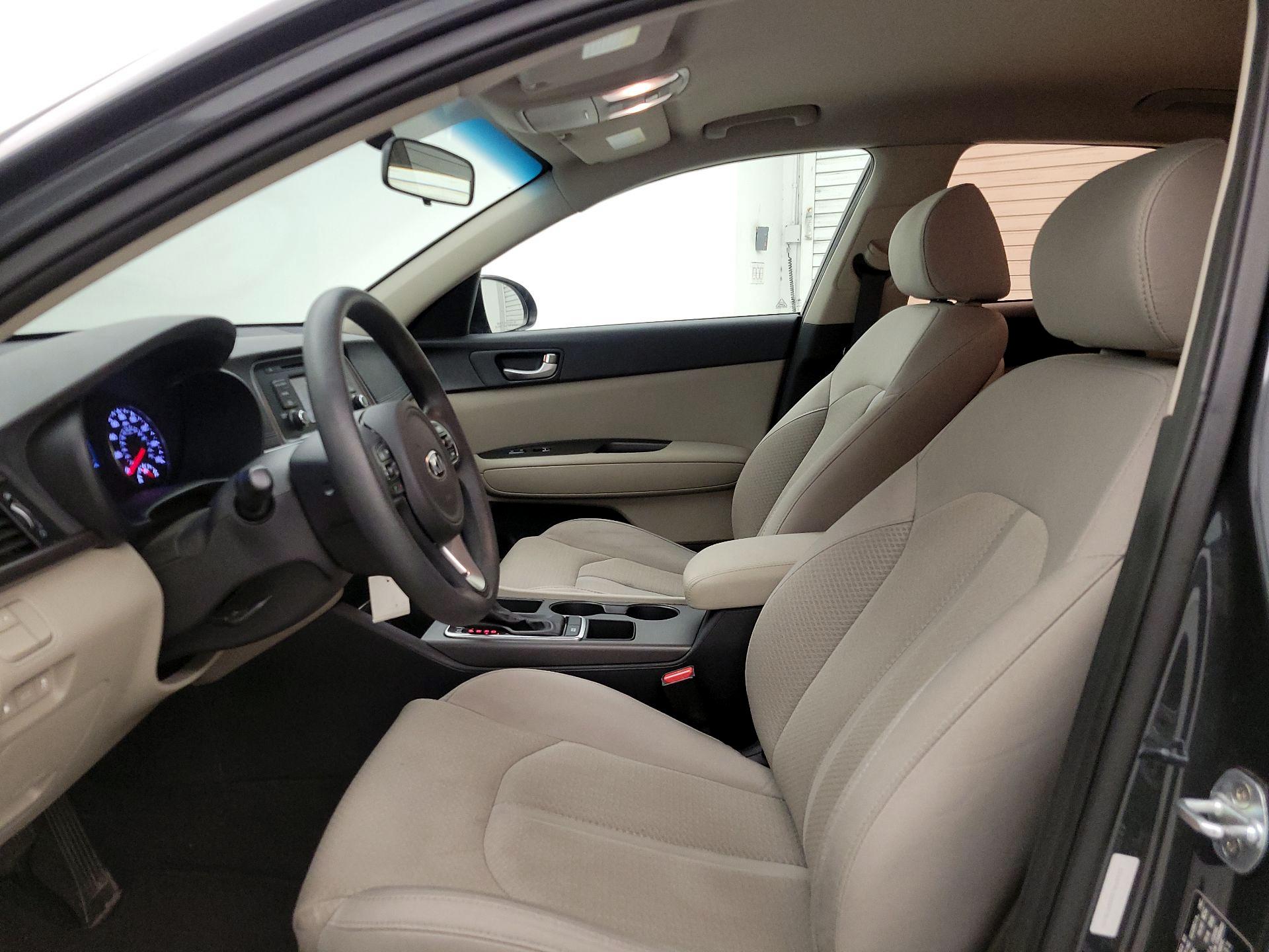 Thumbnail: 2016 Kia Optima - 11