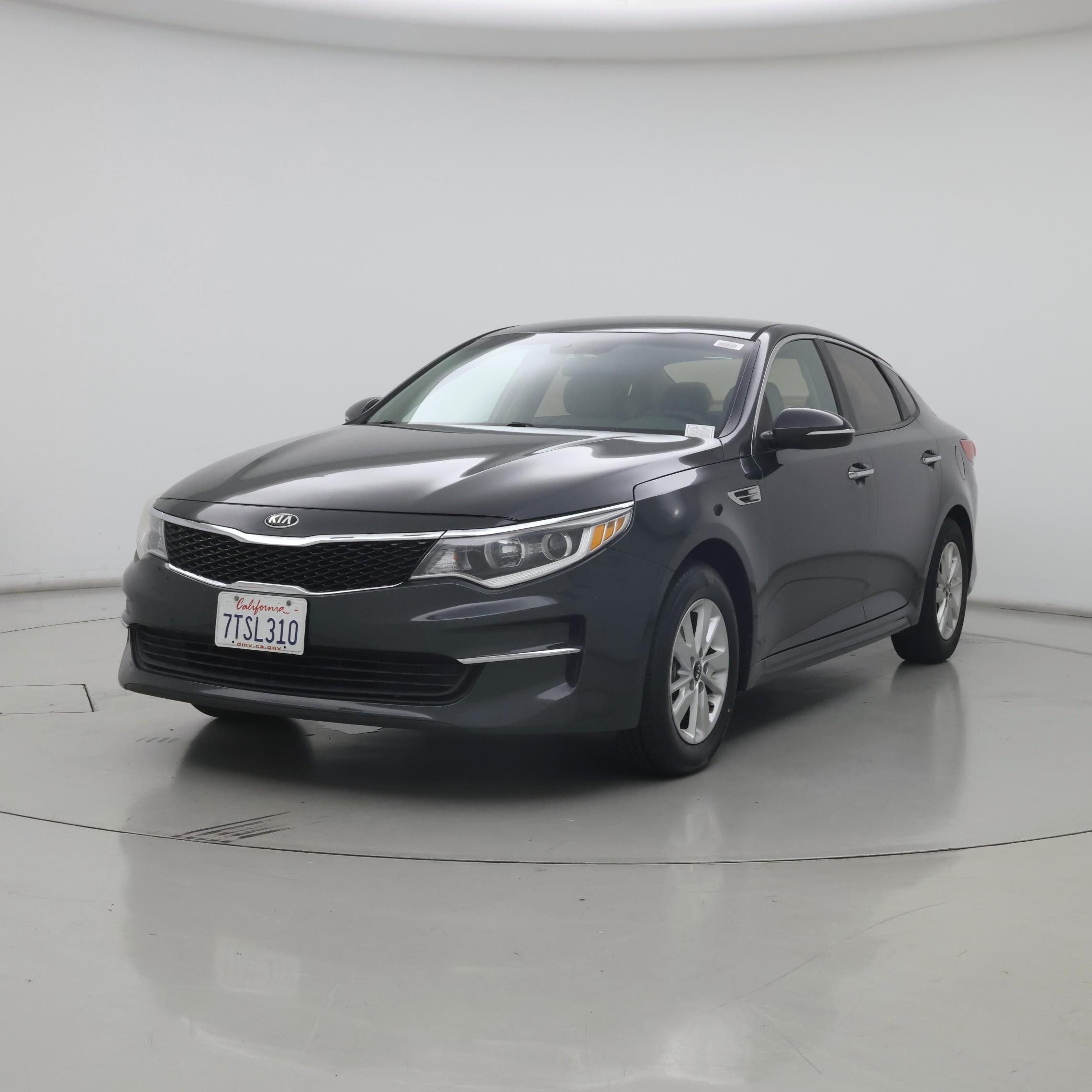 Thumbnail: 2016 Kia Optima - 4