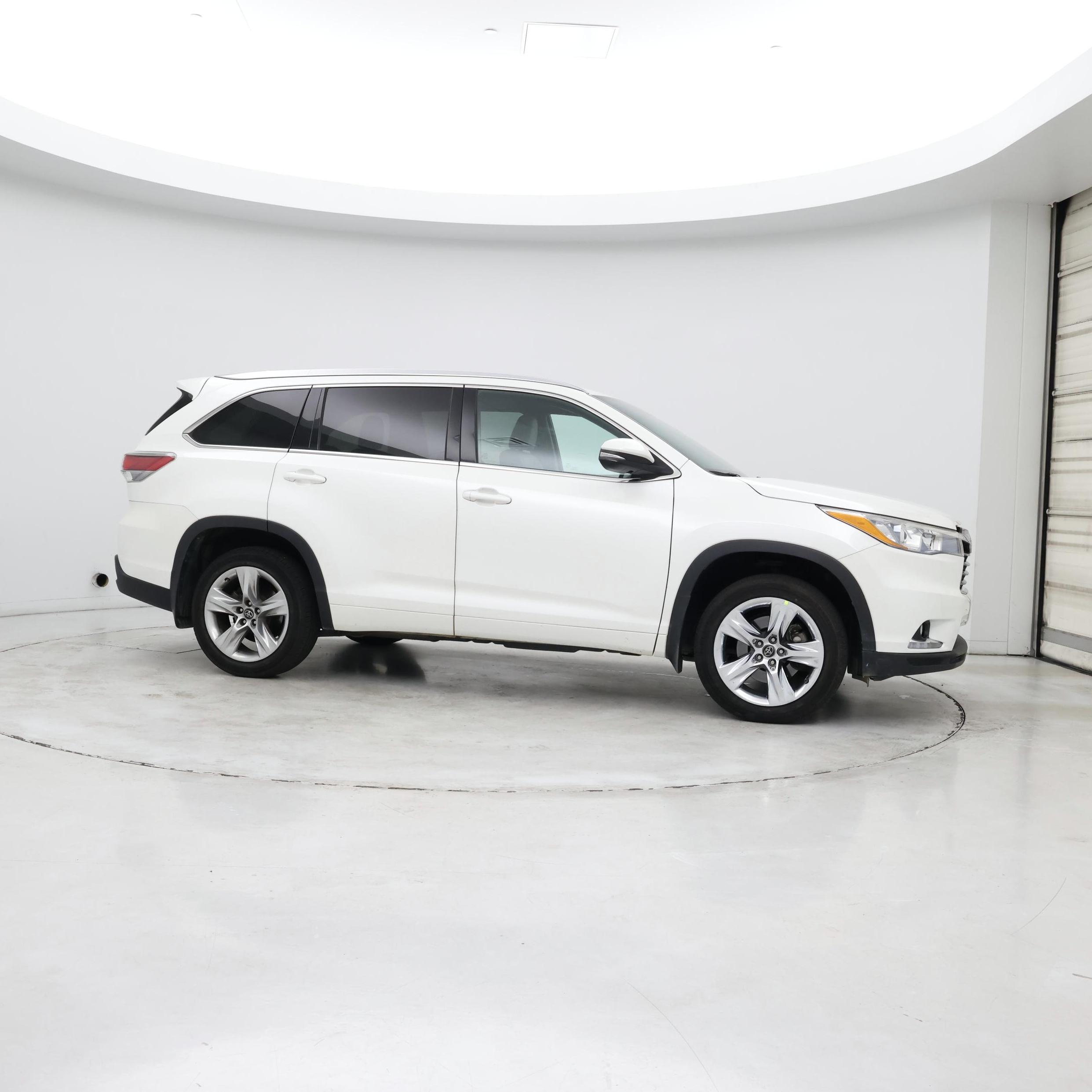 Thumbnail: 2016 Toyota Highlander - 7