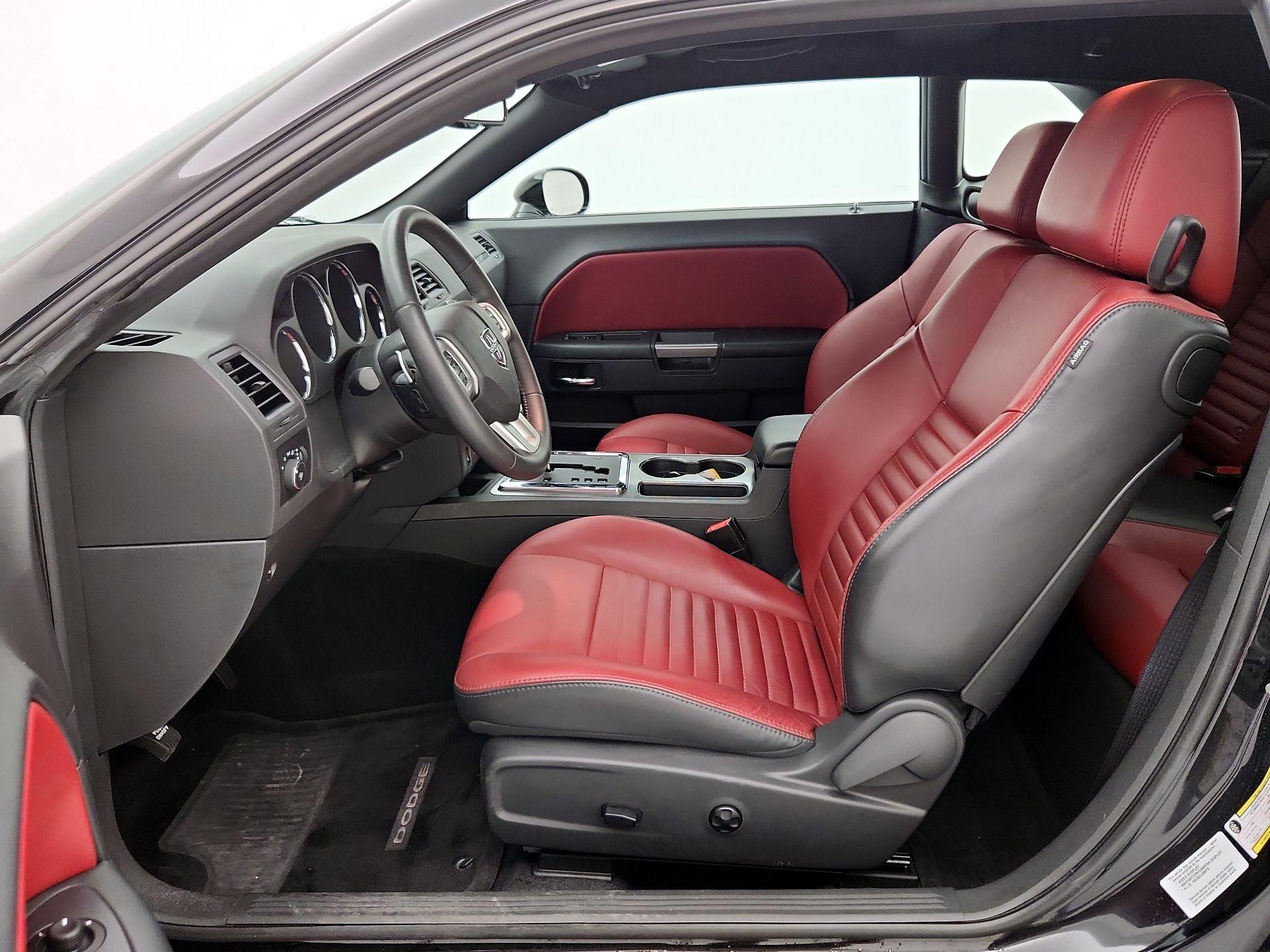 Thumbnail: 2014 Dodge Challenger - 11