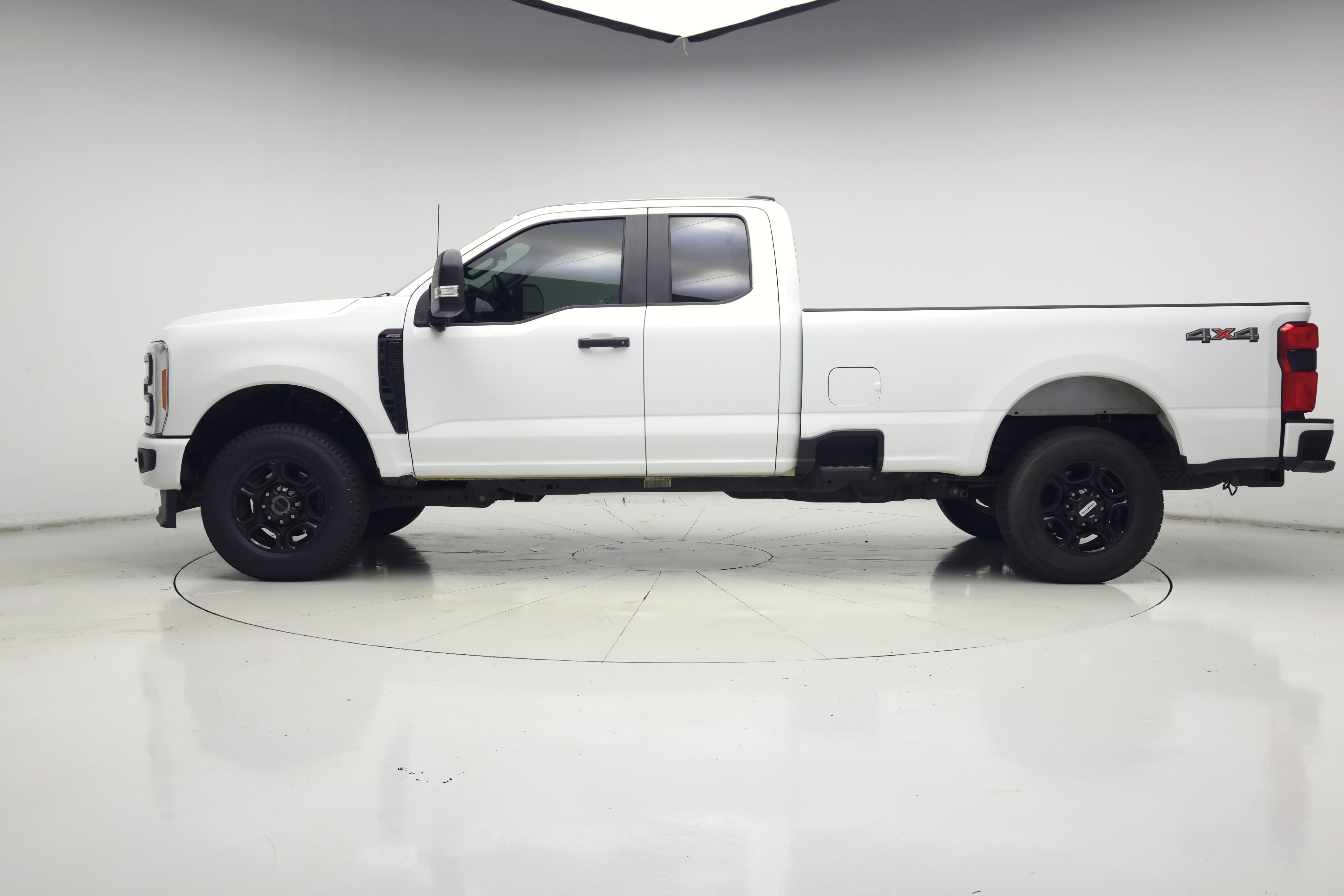 Thumbnail: 2023 Ford F-250 - 3