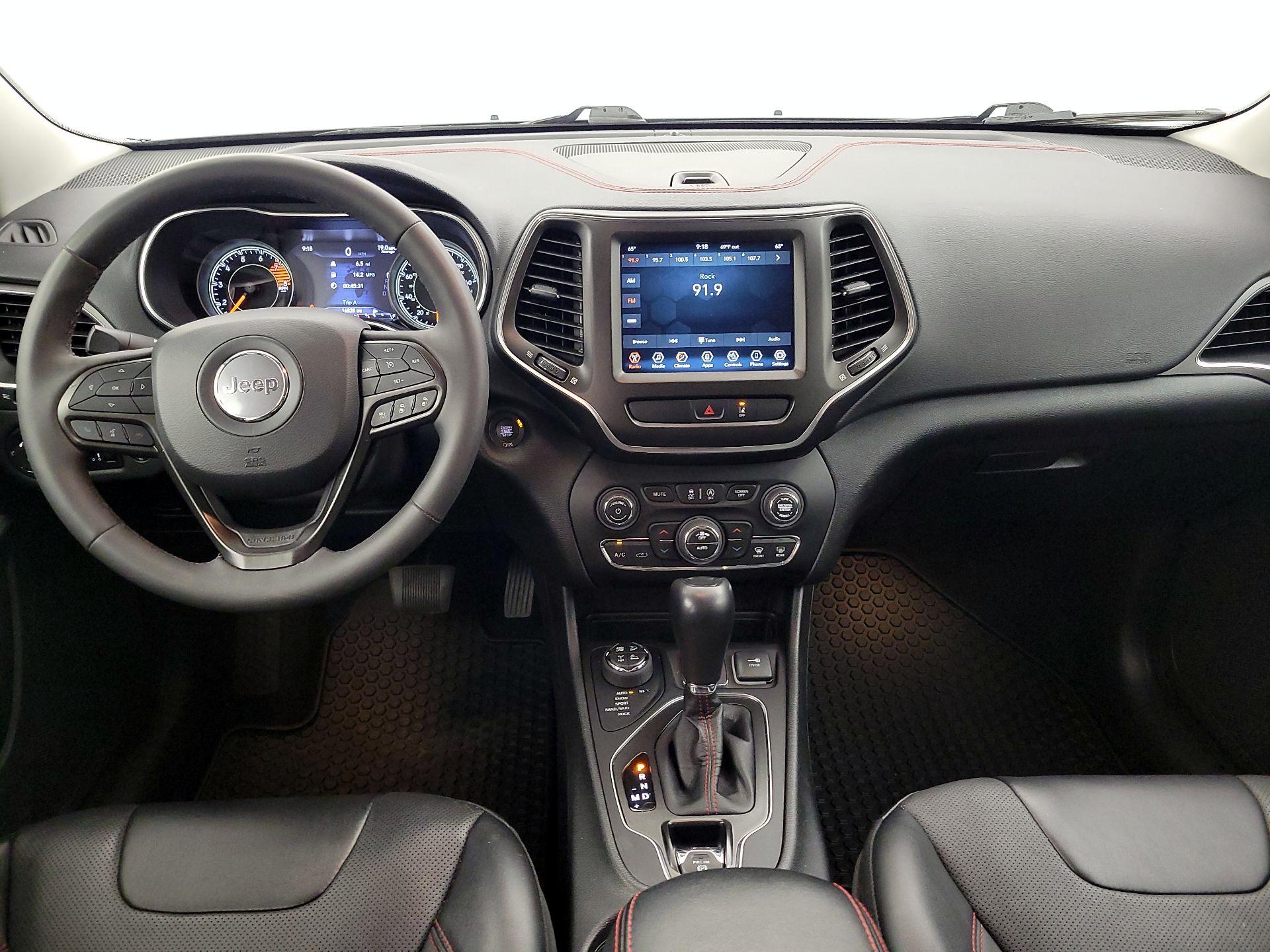 Thumbnail: 2022 Jeep Cherokee - 9