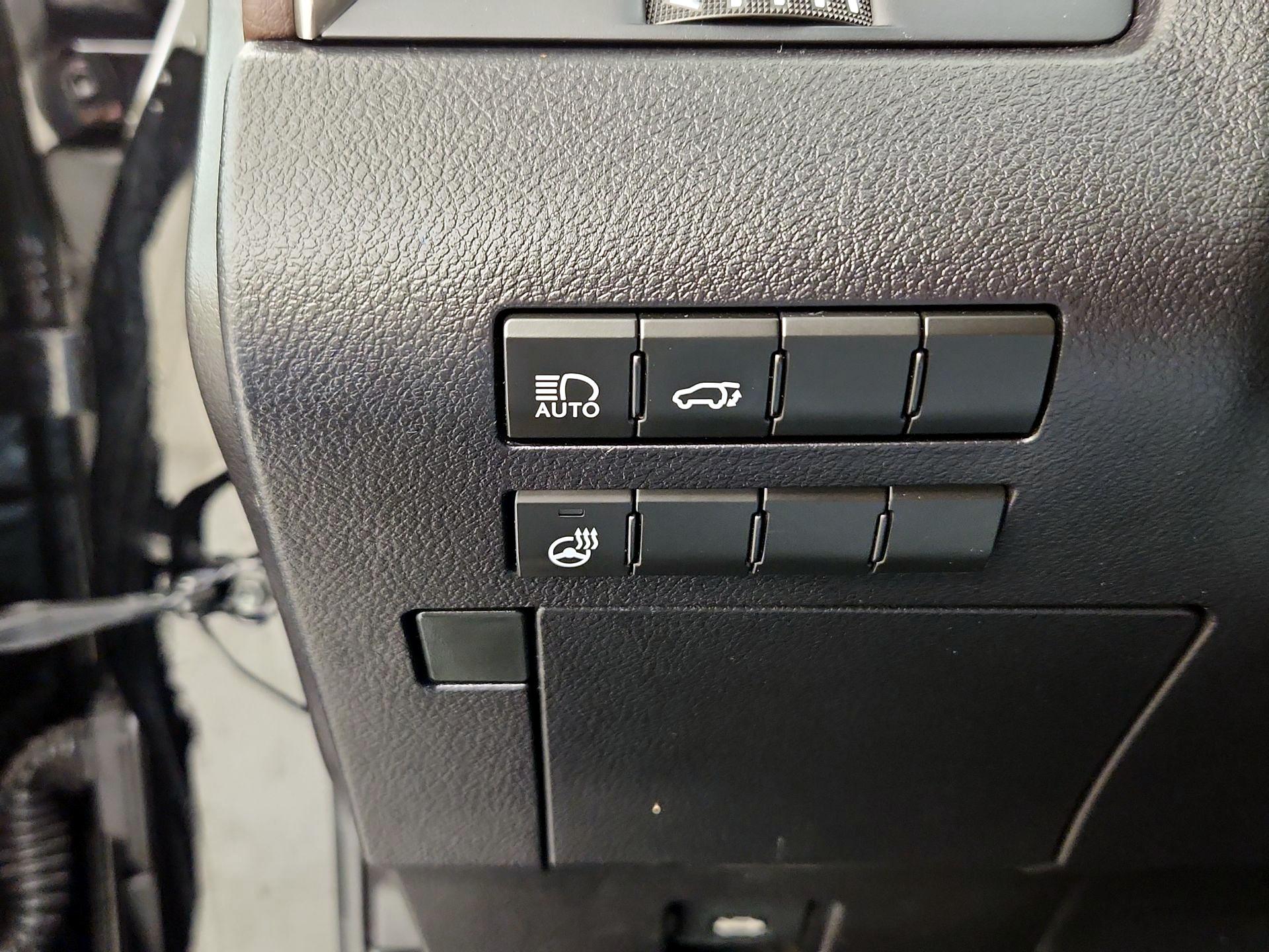 Thumbnail: 2016 Lexus RX - 13