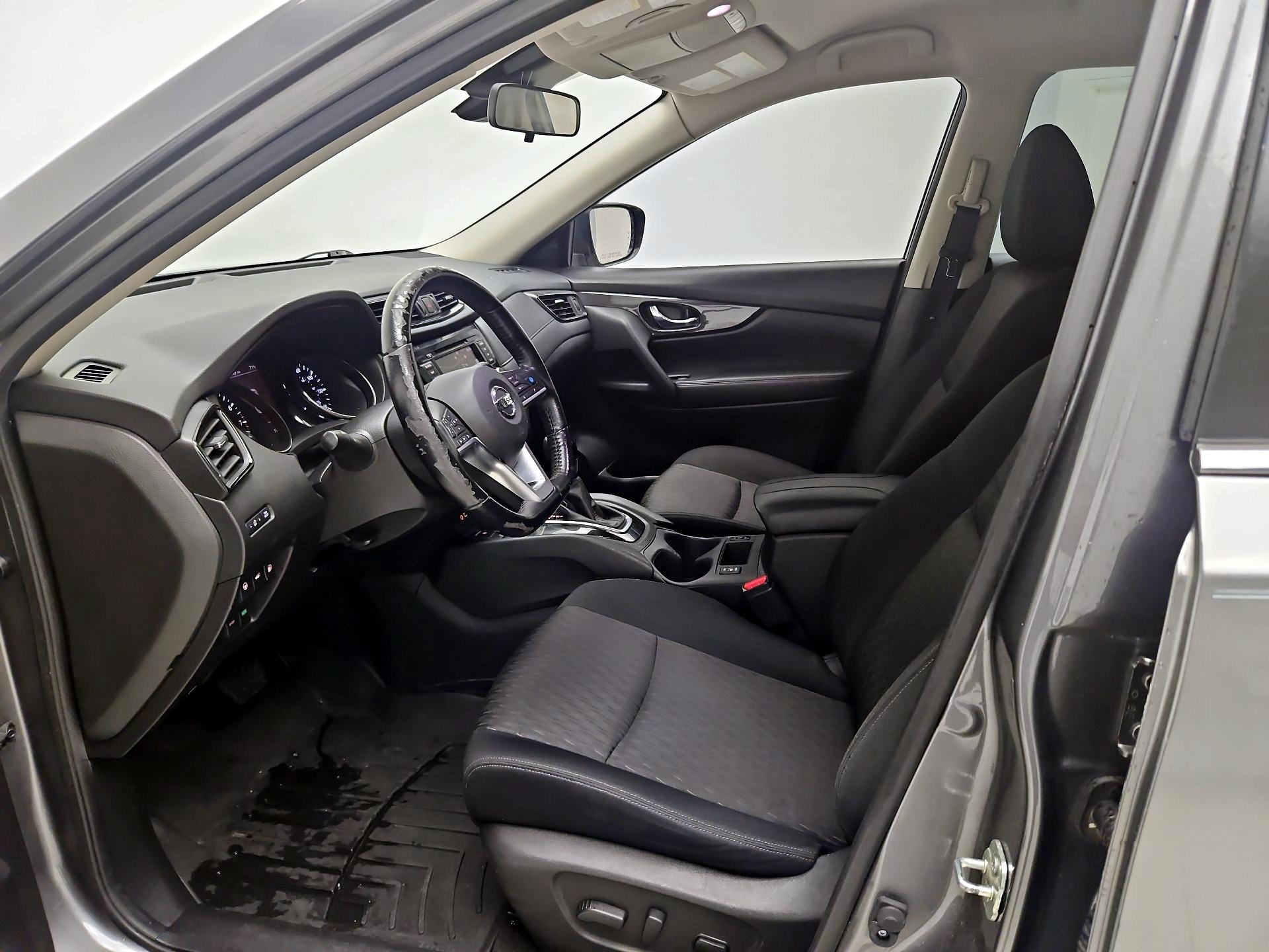 Thumbnail: 2020 Nissan Rogue - 11