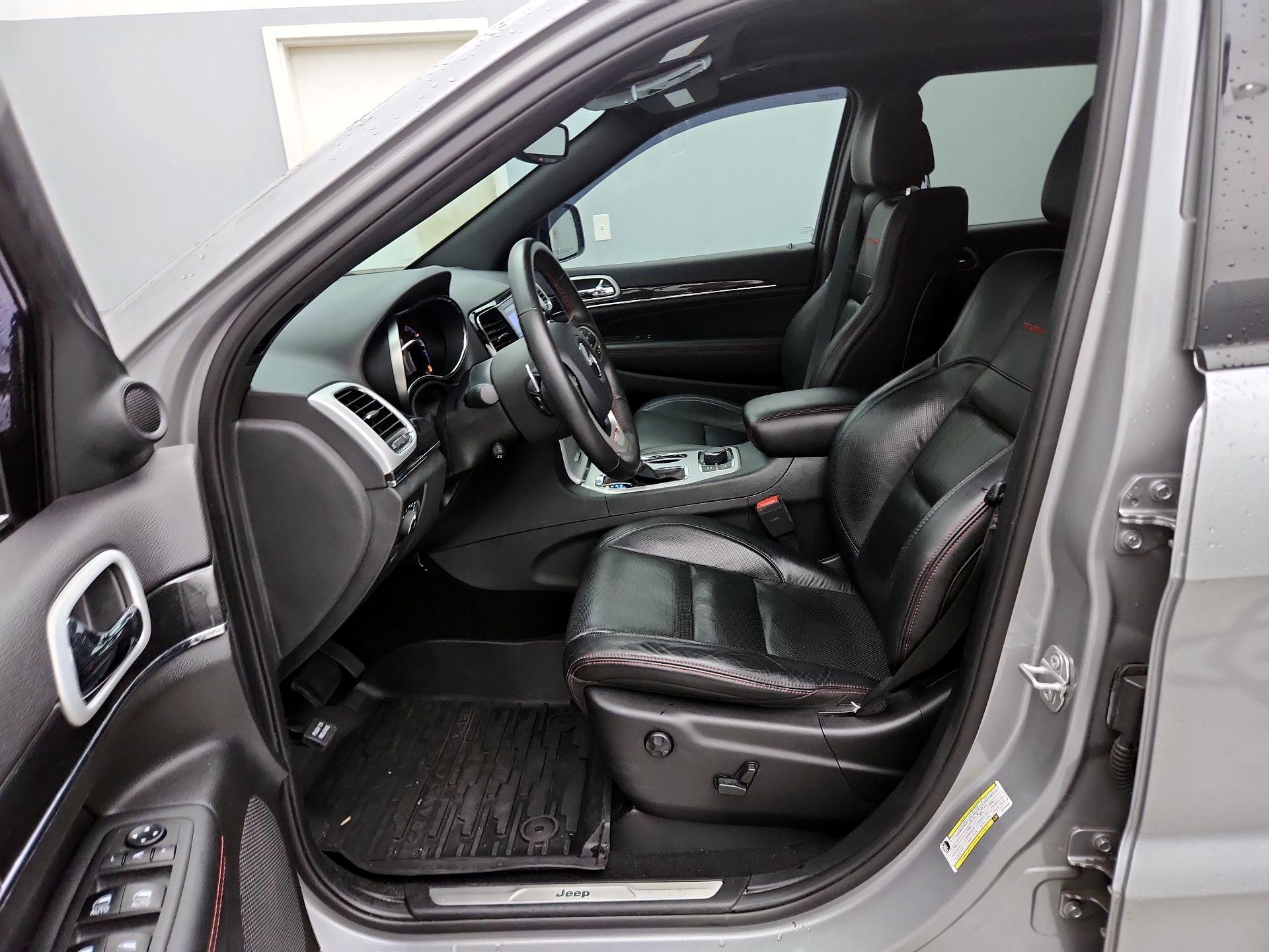 Thumbnail: 2019 Jeep Grand Cherokee - 11