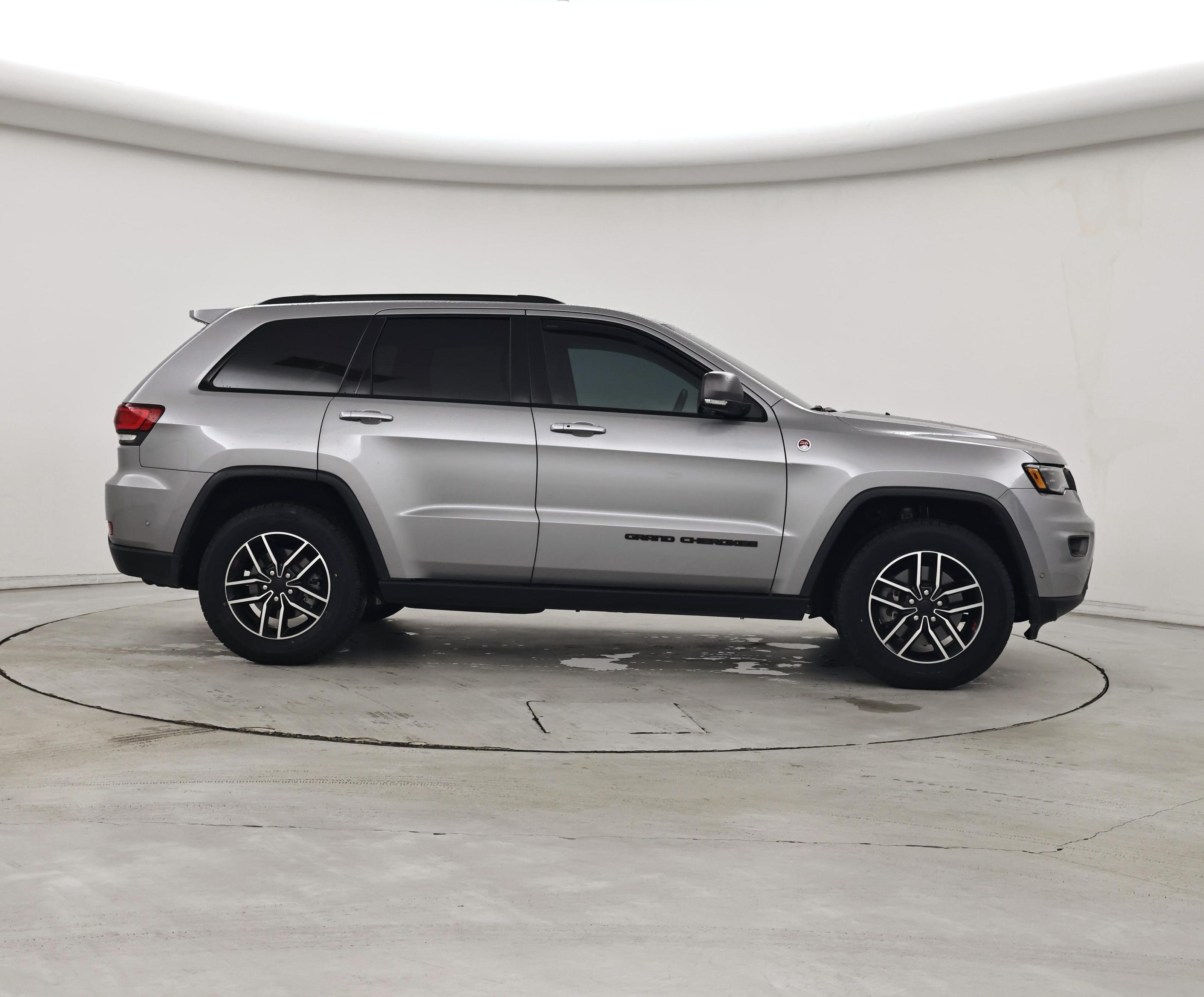 Thumbnail: 2019 Jeep Grand Cherokee - 7