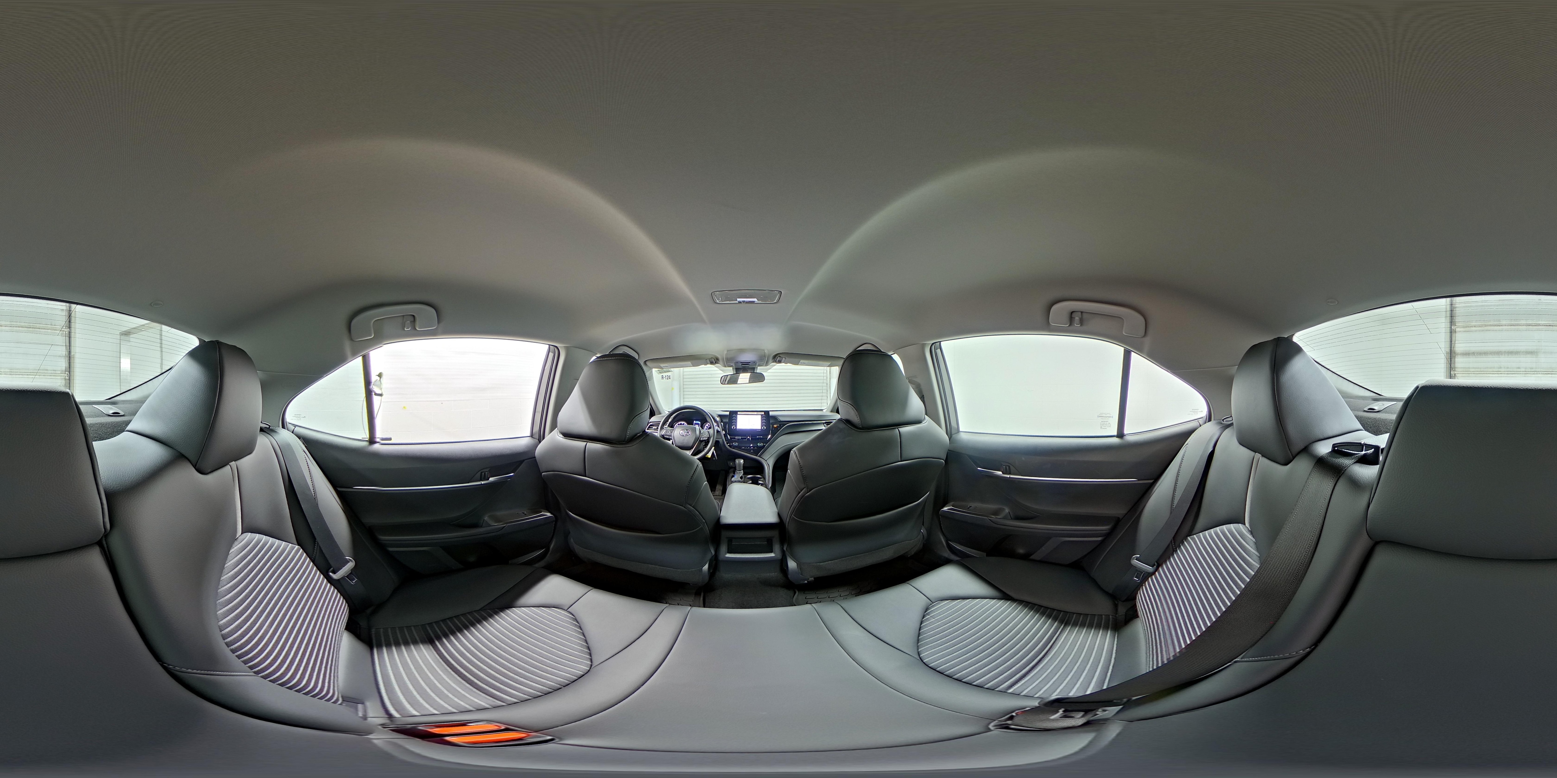 2024 Toyota Camry SE - Photo 25