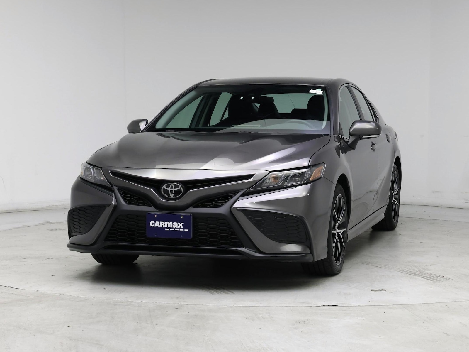 2024 Toyota Camry SE - Photo 5