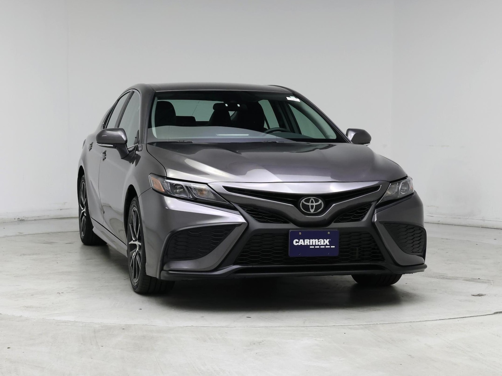2024 Toyota Camry SE - Photo 6