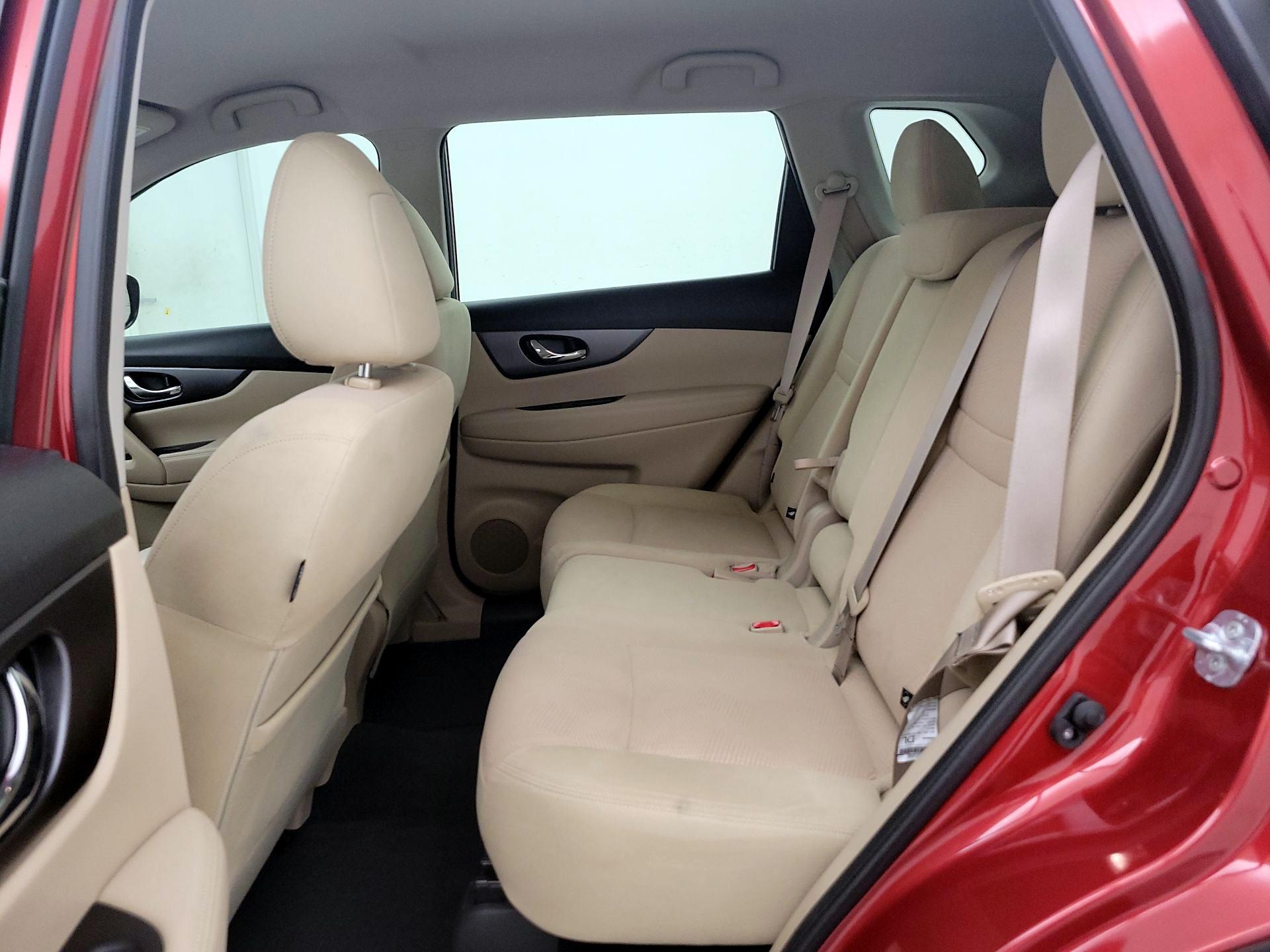 Thumbnail: 2016 Nissan Rogue - 19