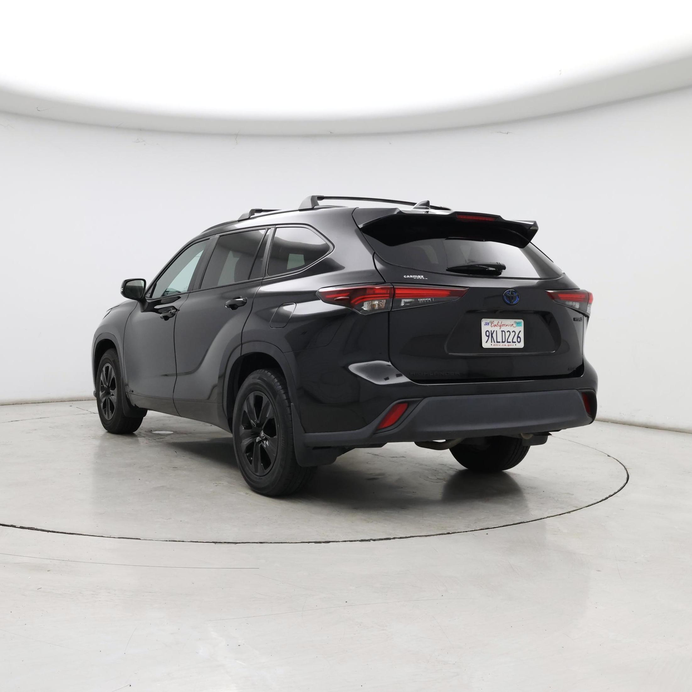 Thumbnail: 2024 Toyota Highlander - 2