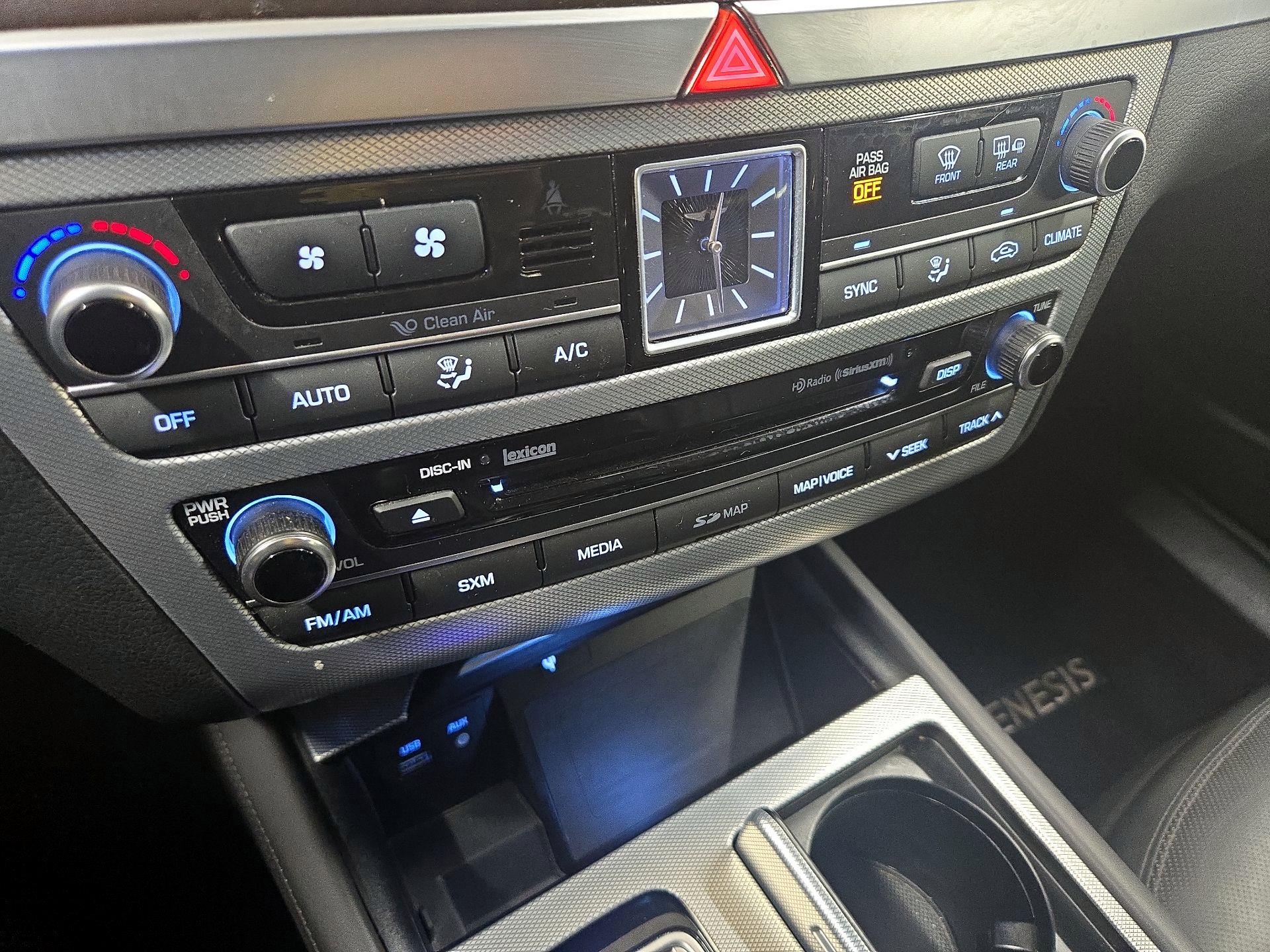 Thumbnail: 2018 Genesis G80 - 16