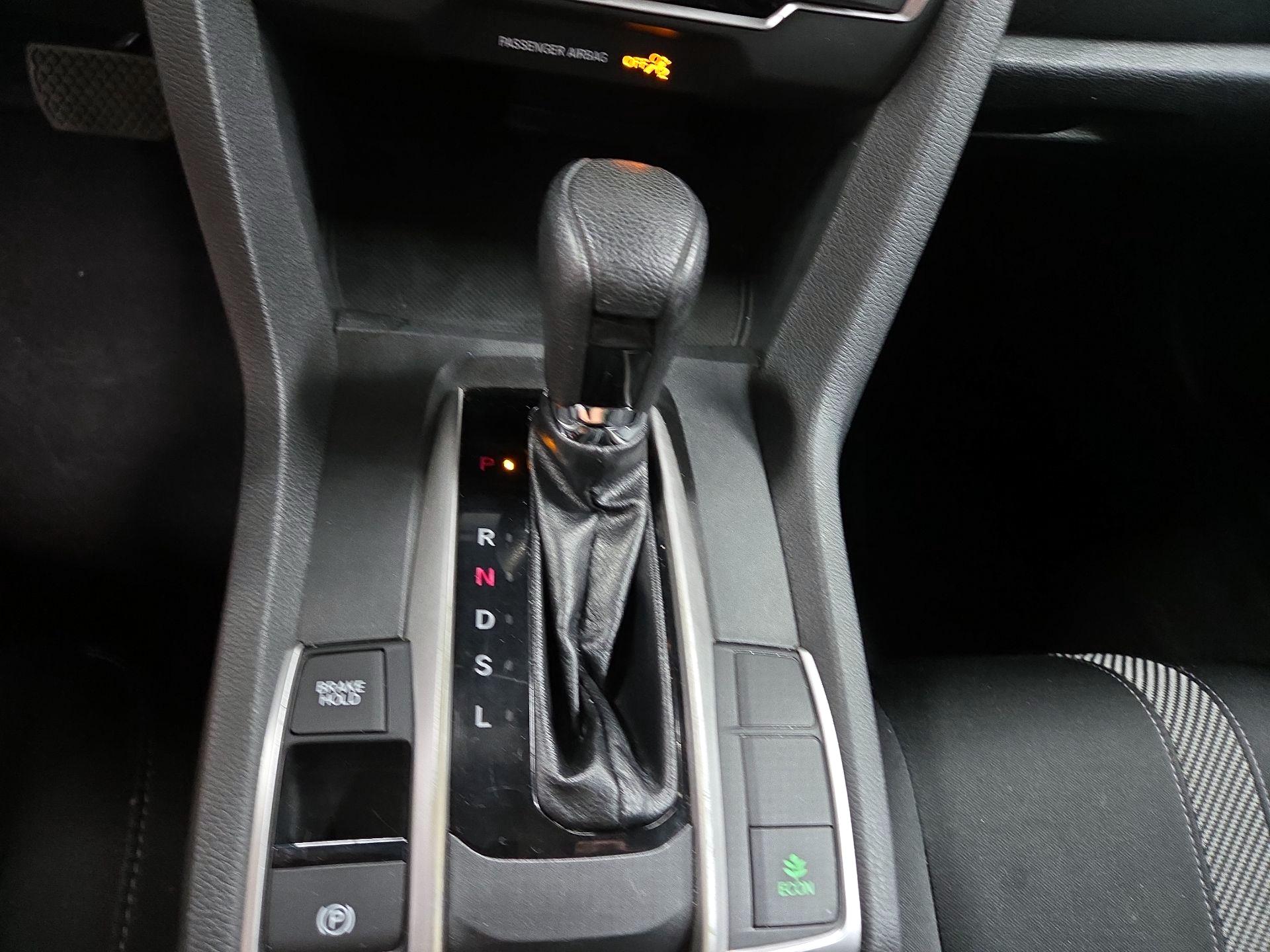 Thumbnail: 2017 Honda Civic - 15