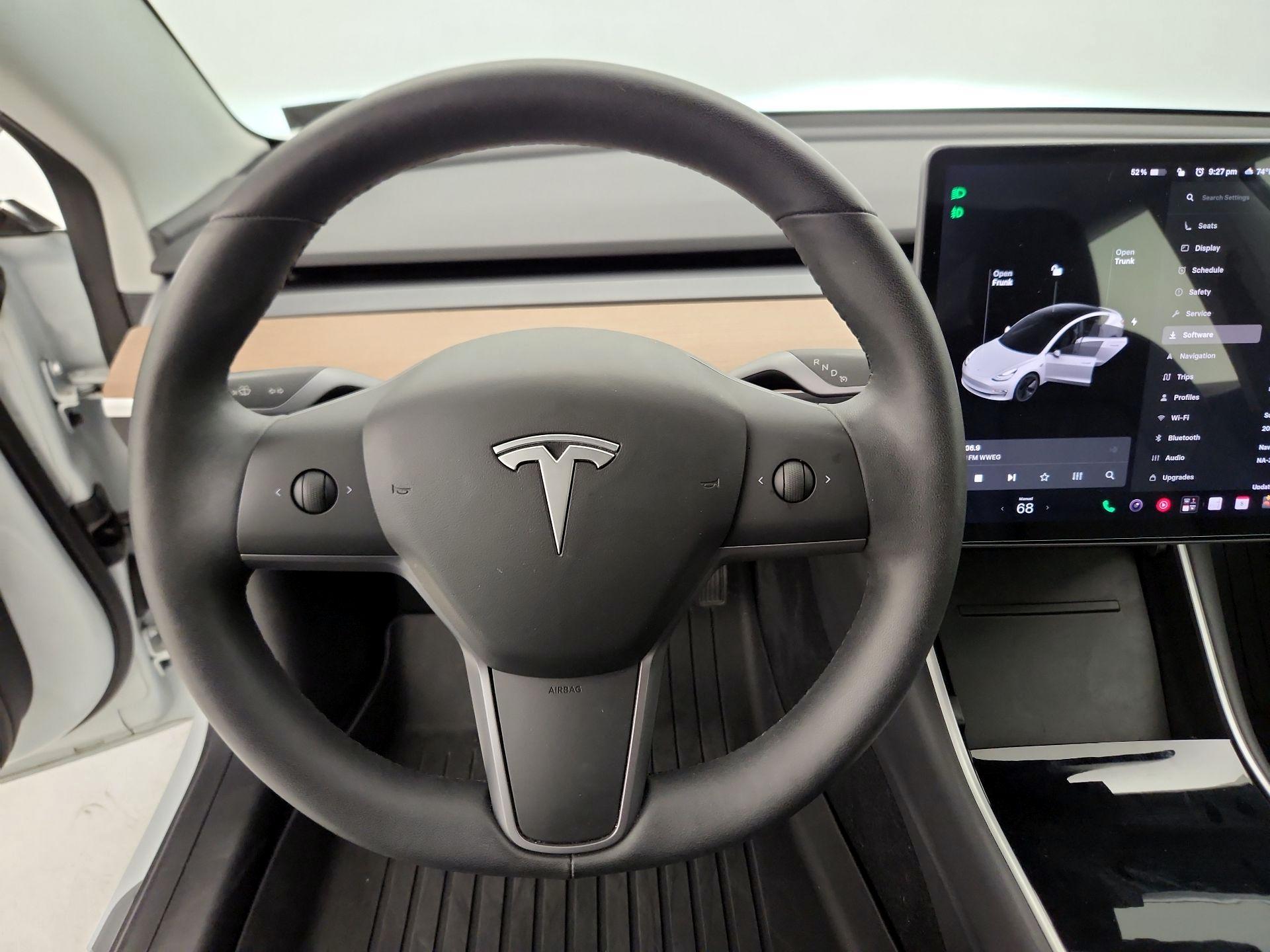 Thumbnail: 2020 Tesla Model 3 - 10