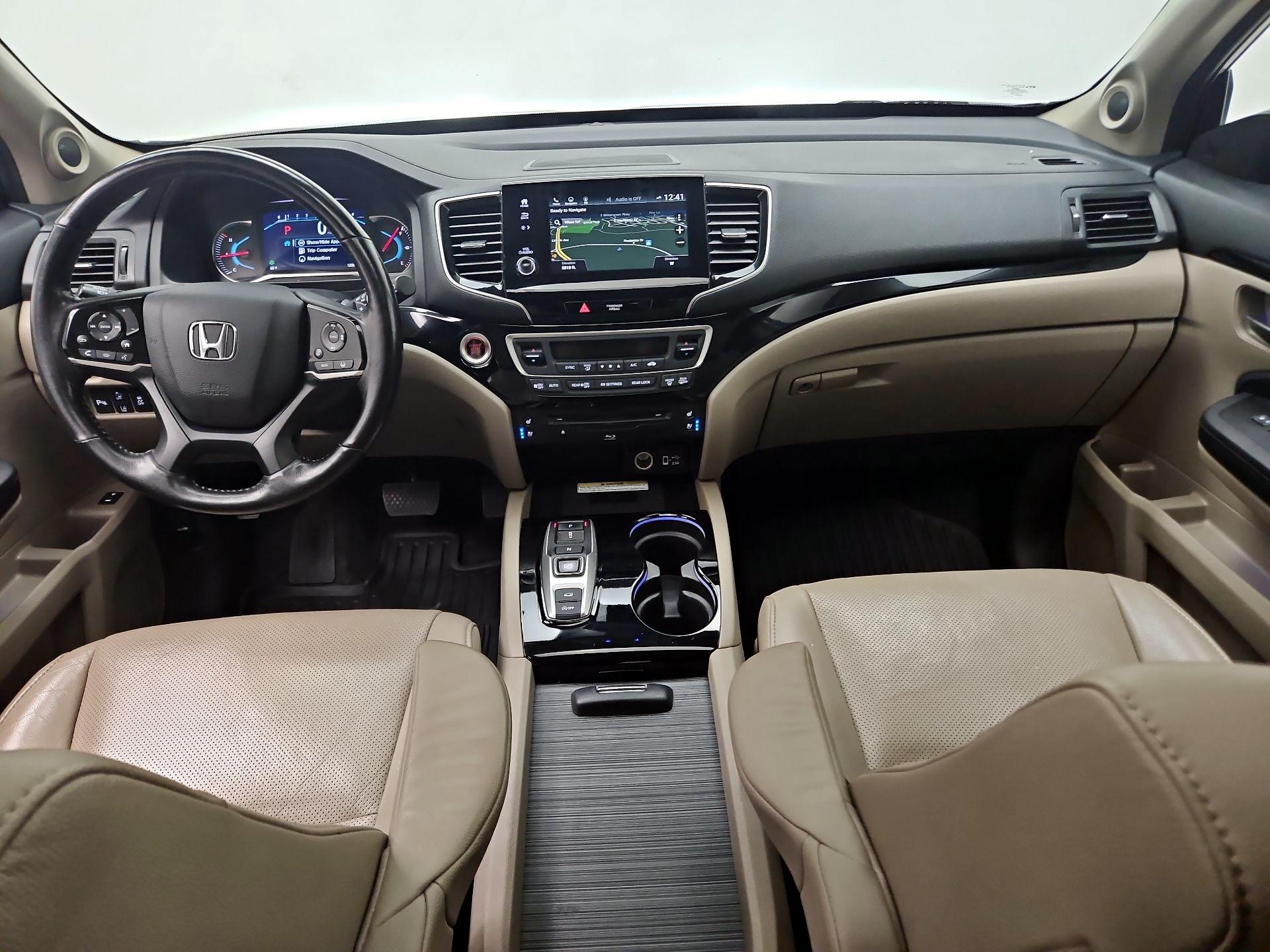 Thumbnail: 2019 Honda Pilot - 9