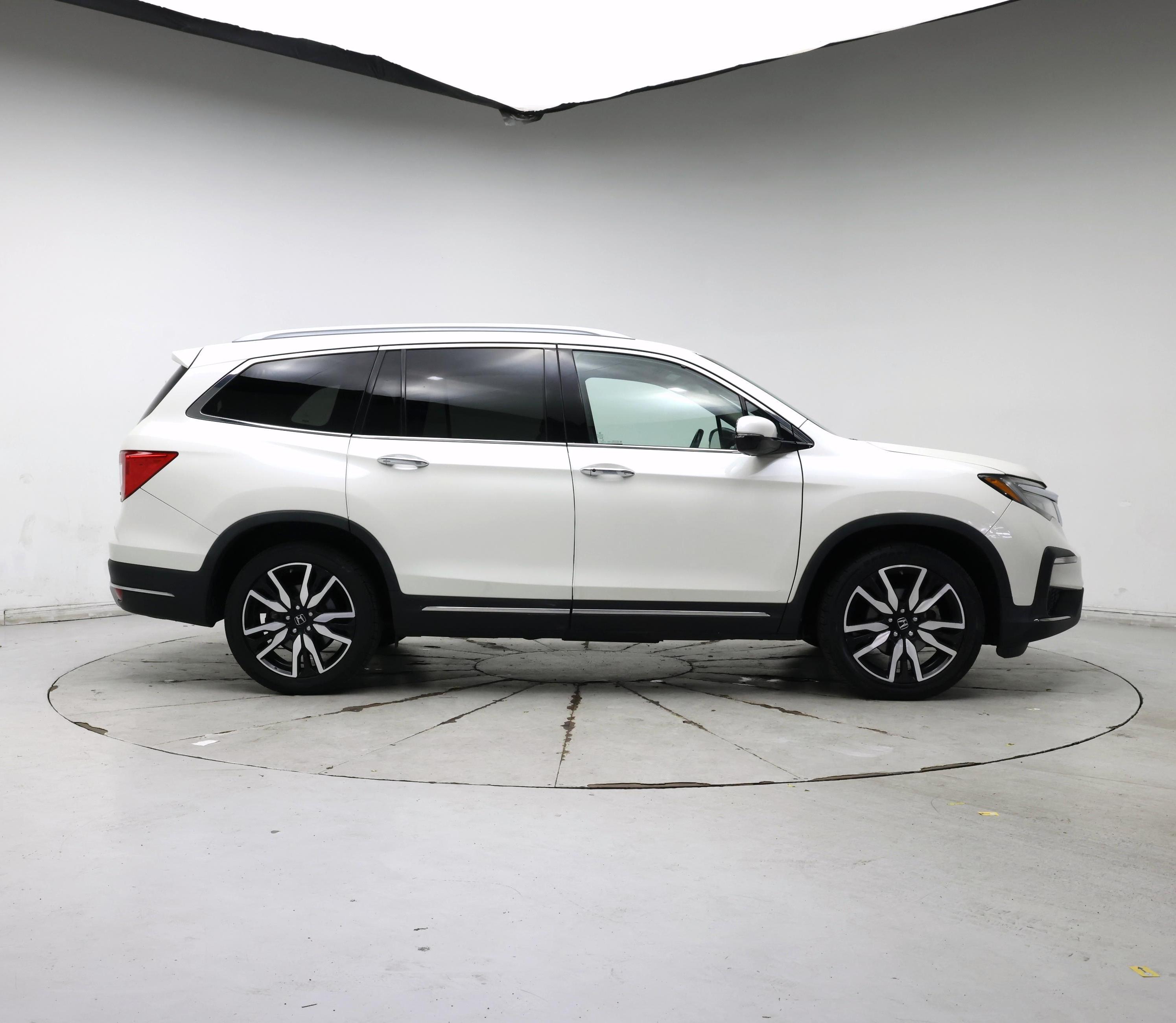 Thumbnail: 2019 Honda Pilot - 7